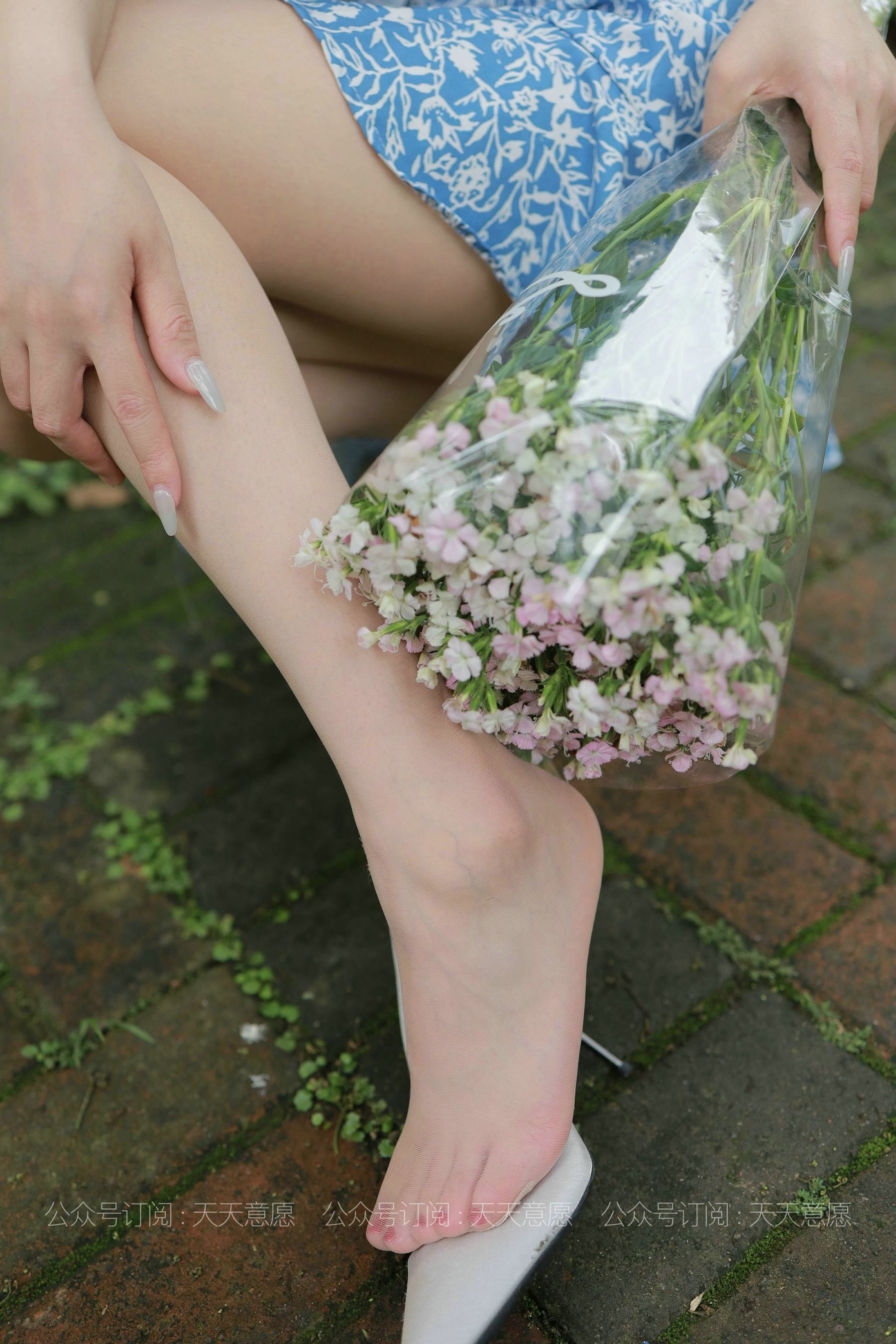 [IESS异思趣向]  模特：紫薇《卖花的小女孩》