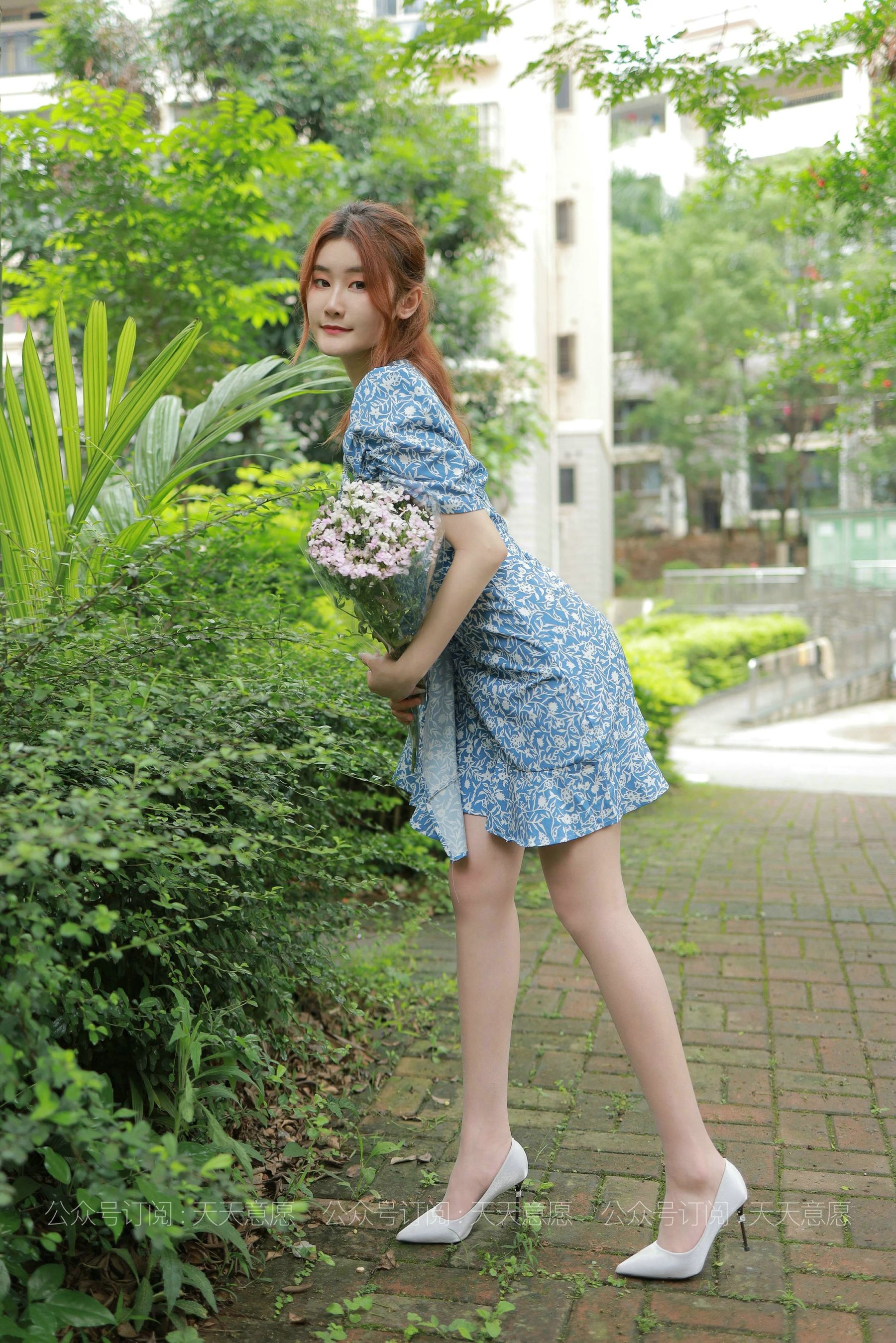 [IESS异思趣向]  模特：紫薇《卖花的小女孩》