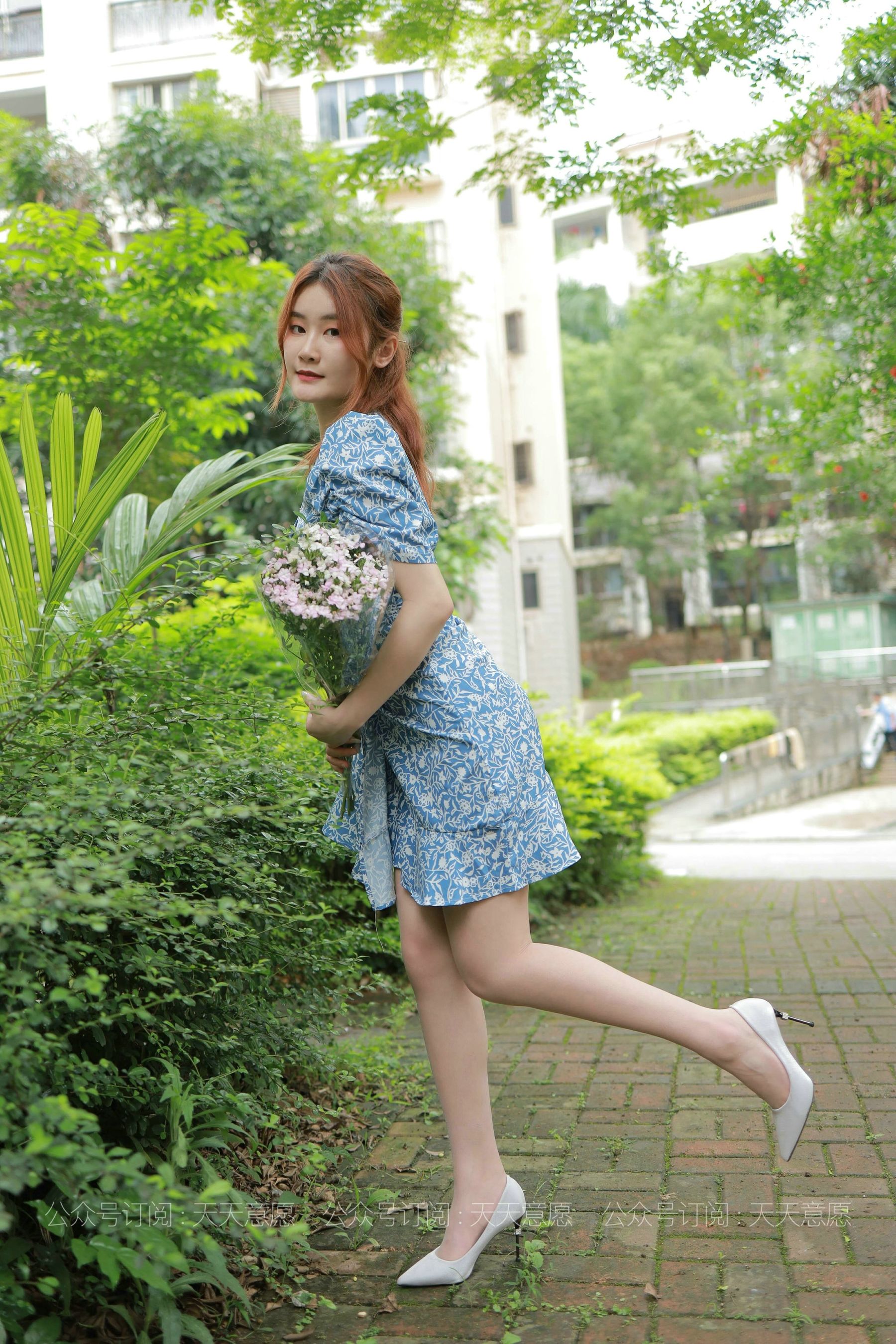 [IESS异思趣向]  模特：紫薇《卖花的小女孩》