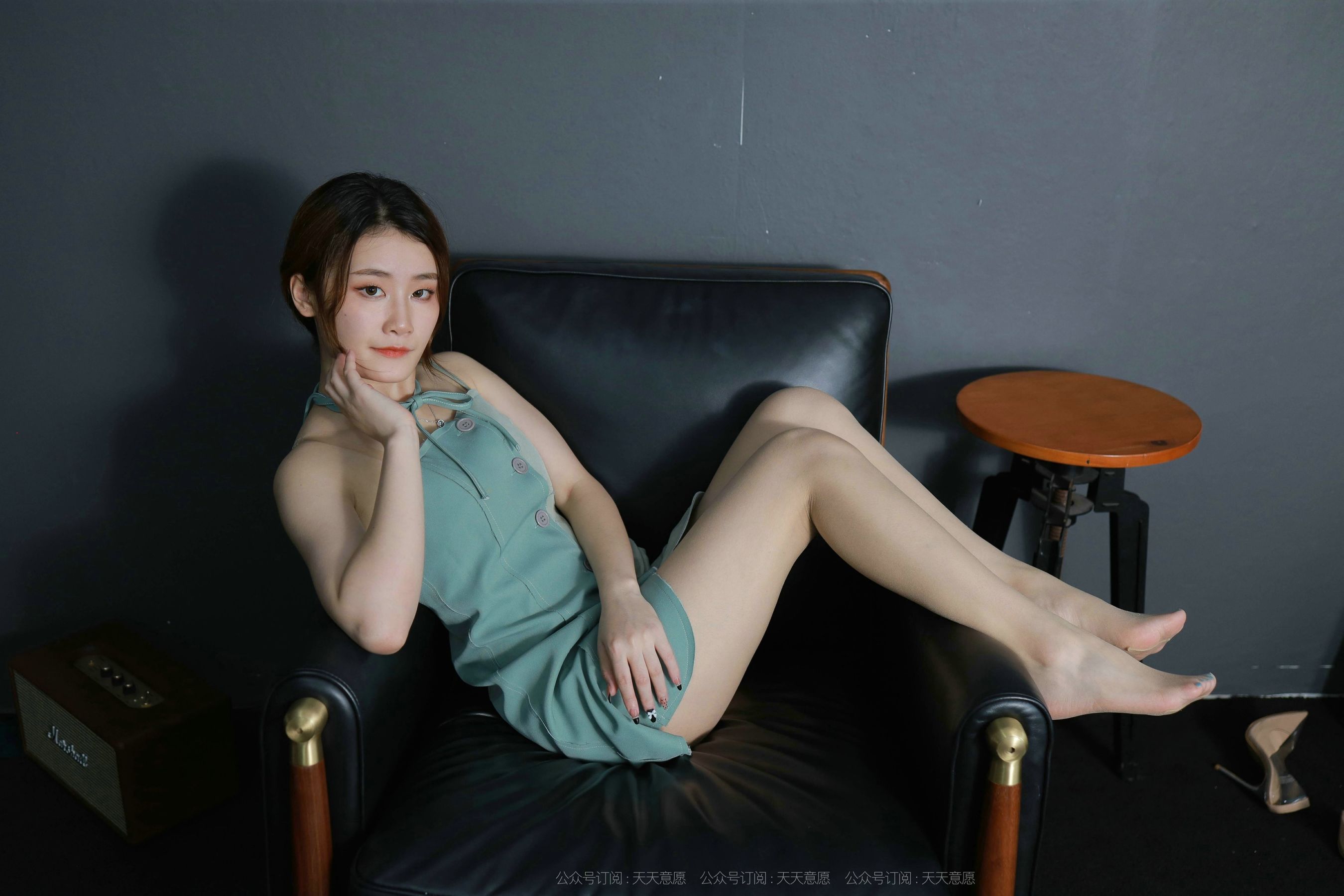 [IESS异思趣向]  模特：紫薇《淡绿短裙》