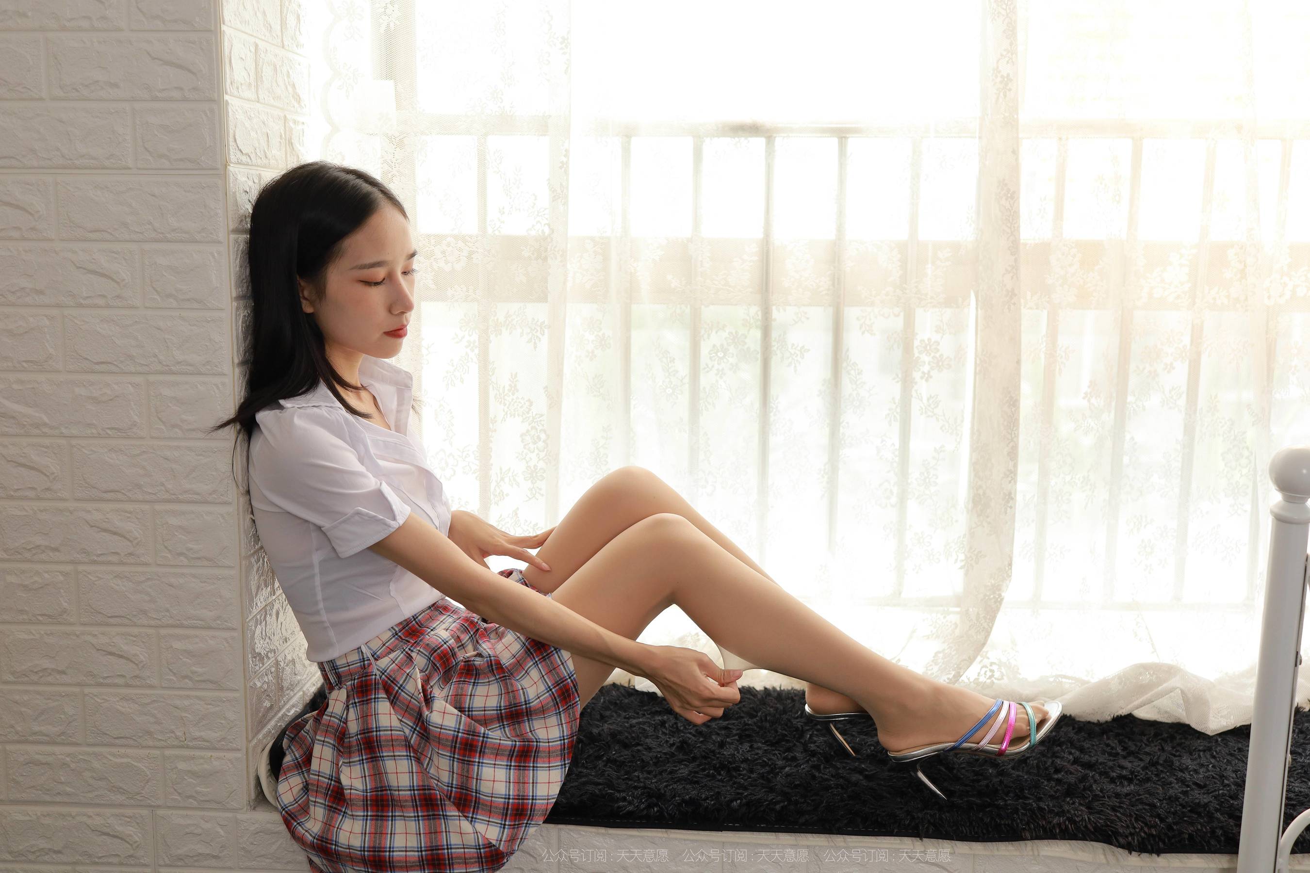 [IESS异思趣向]  模特：美子《学苑风短裙》