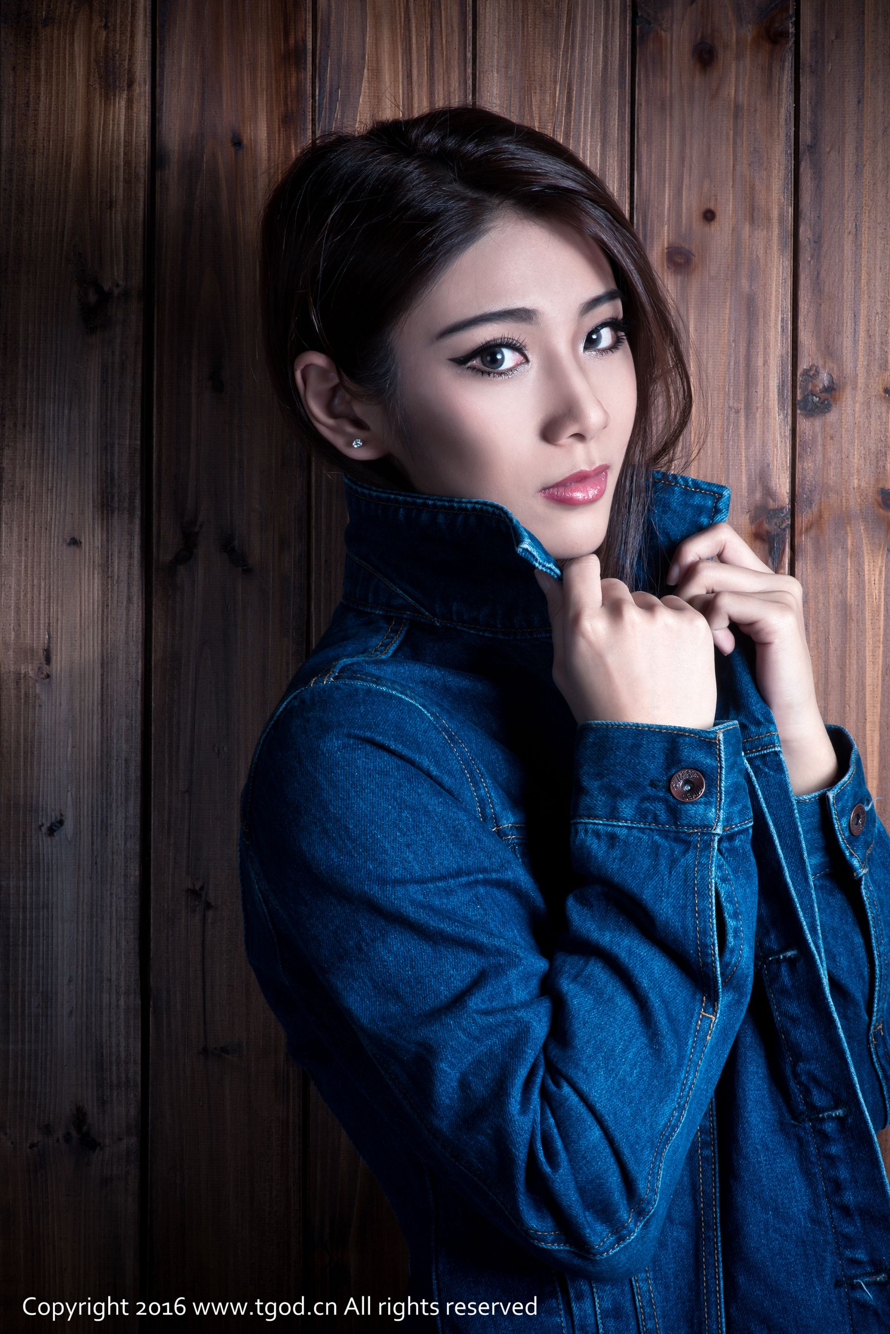 Lee小棠《迷恋纹身的女孩 原始的野性》 [推女神TGOD]