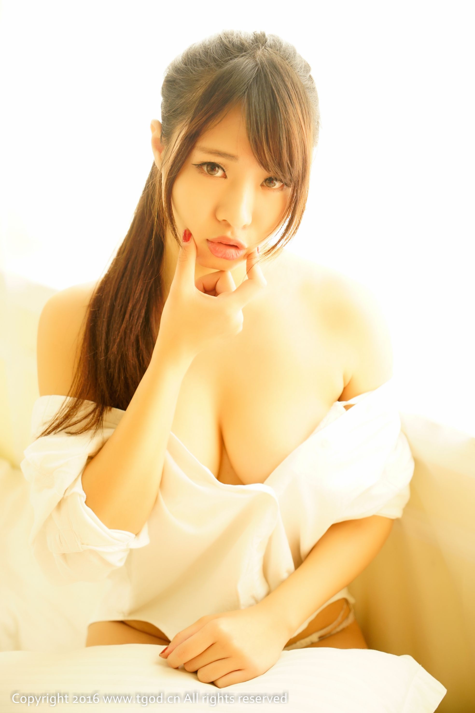 哈尼HaaNi《童颜巨乳小太妹》 [推女神TGOD]
