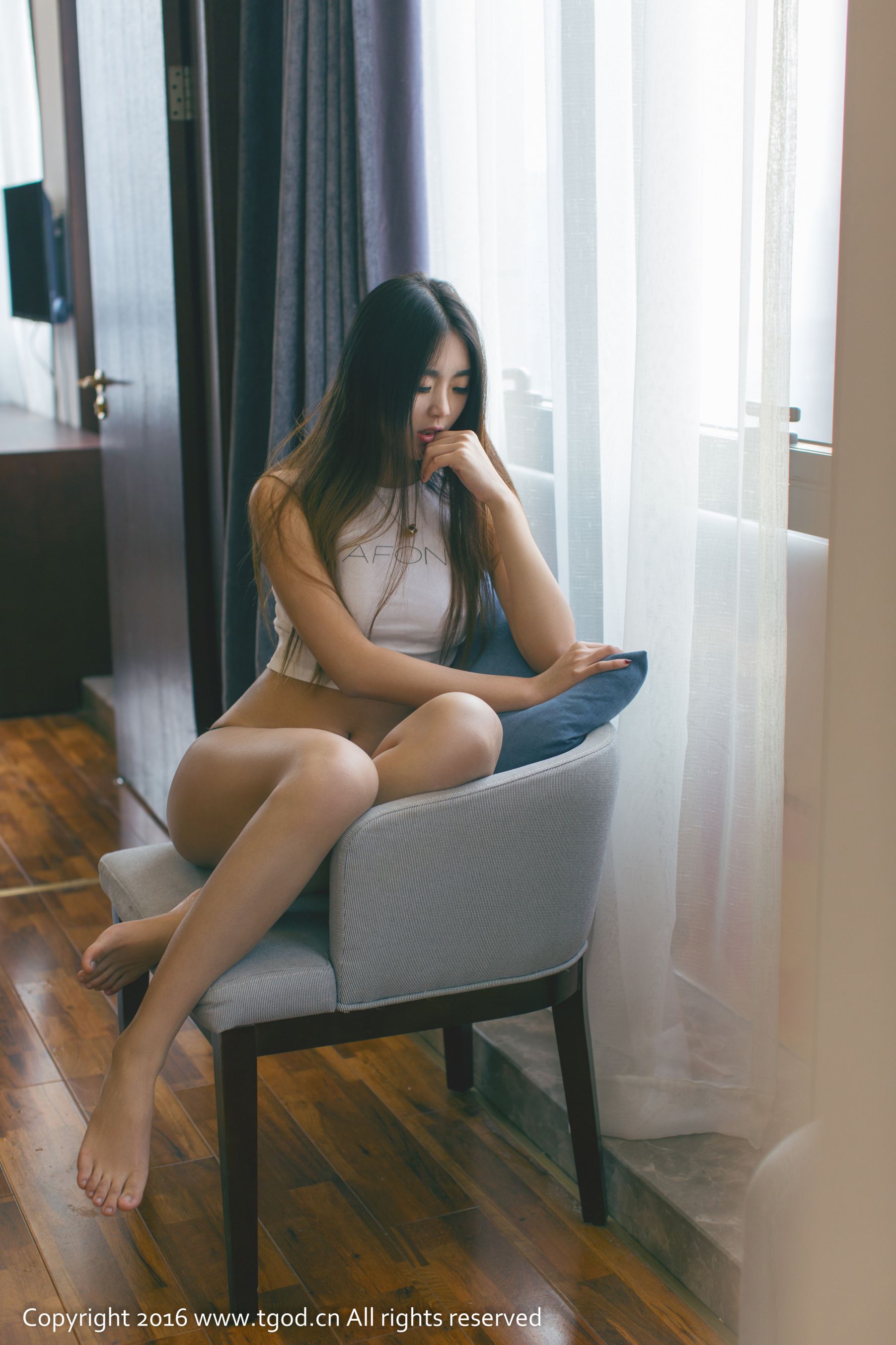 可乐Vicky《甜心萝莉 纯情少女、满满都是欲望》 [推女神TGOD]