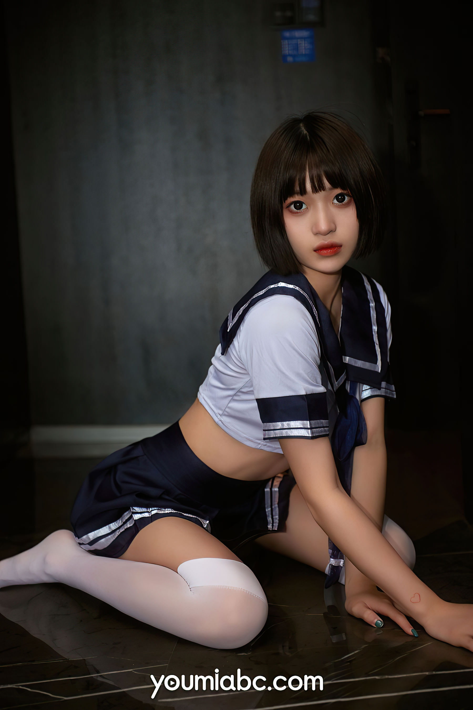 [尤蜜YouMiabc]  萌萌 放学等我