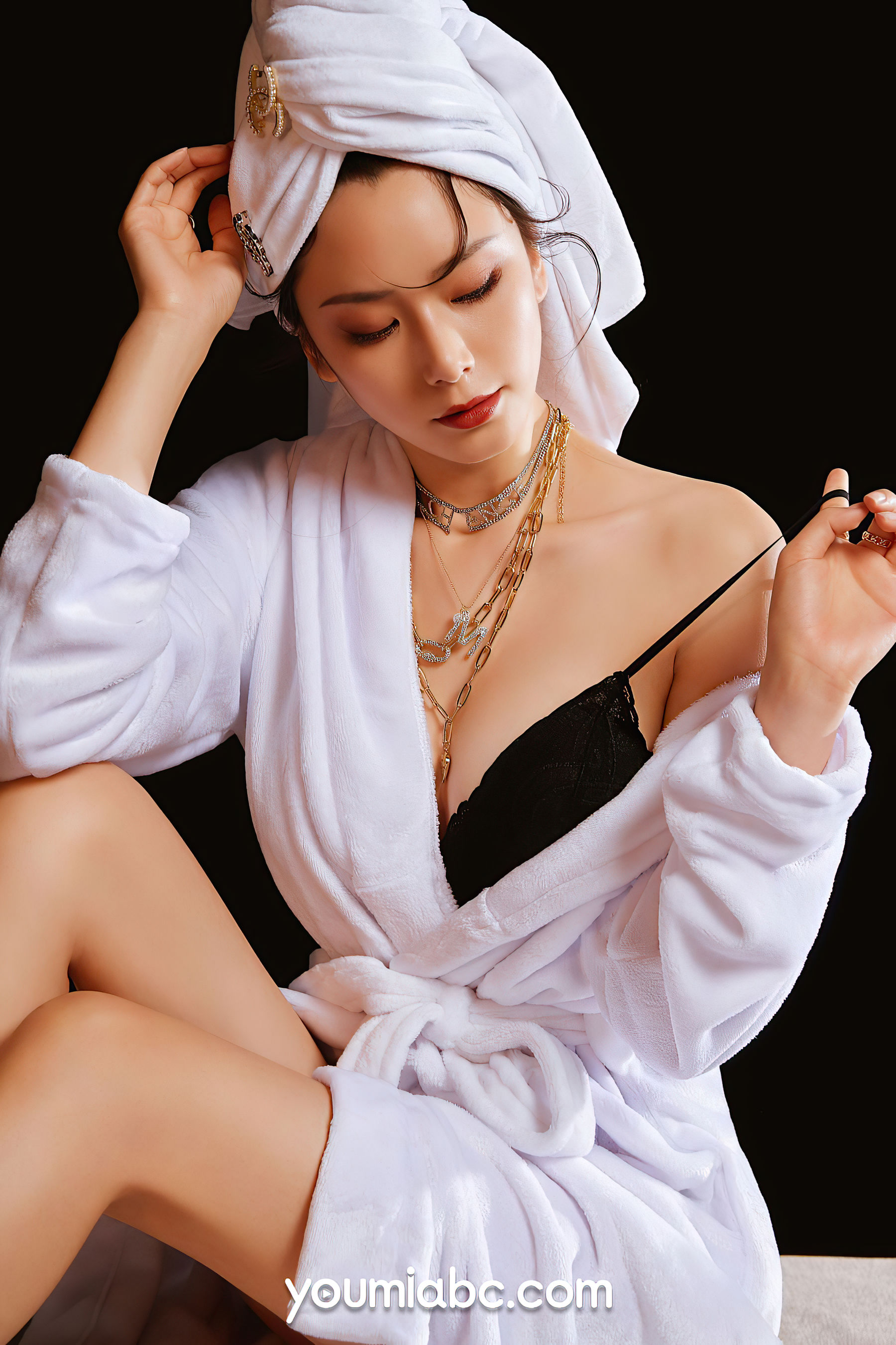 [尤蜜YouMiabc]  林夕 穿普拉达的女王