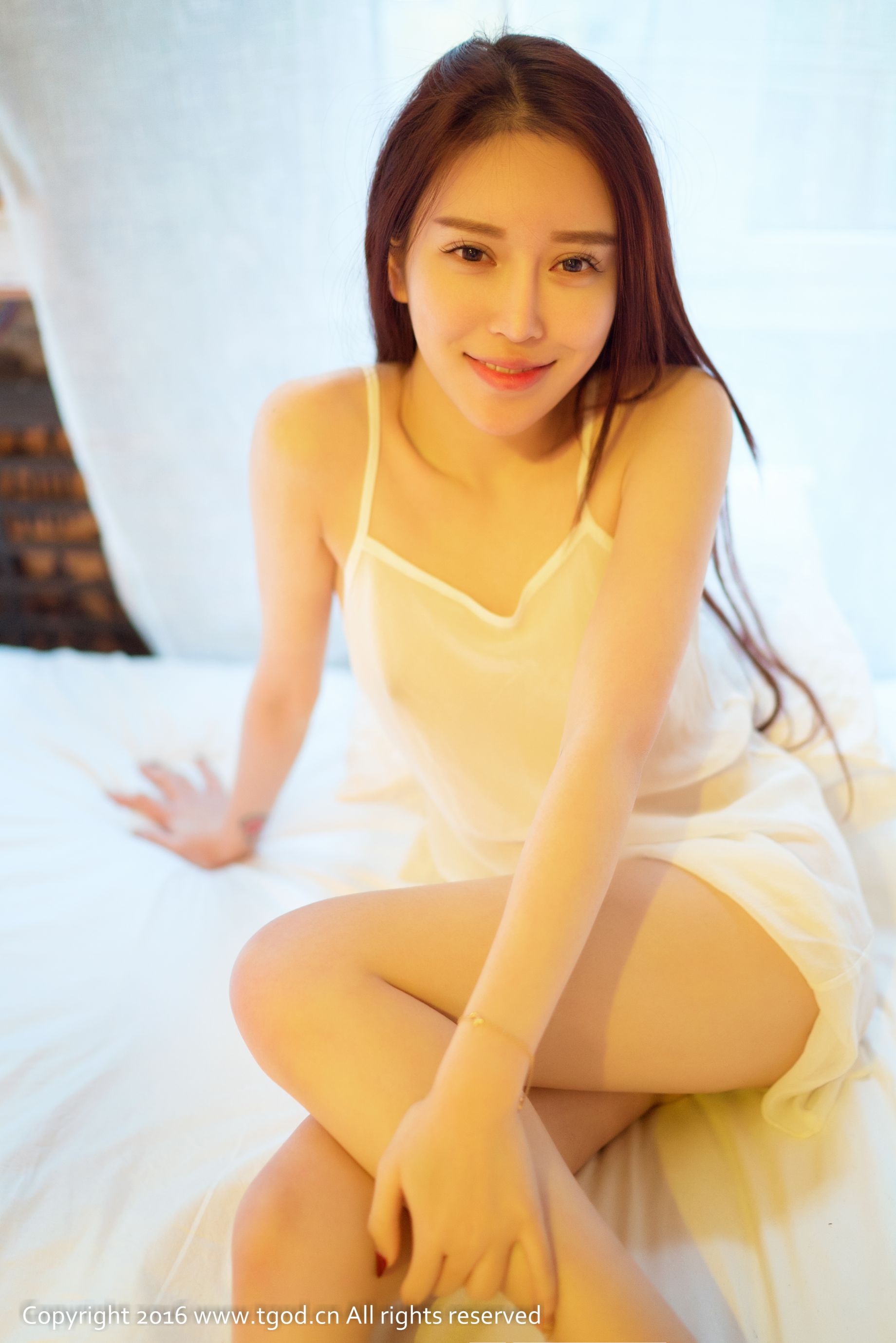 玉兔miki《春光乍泄大白兔 纯情仙子》 [推女神TGOD]