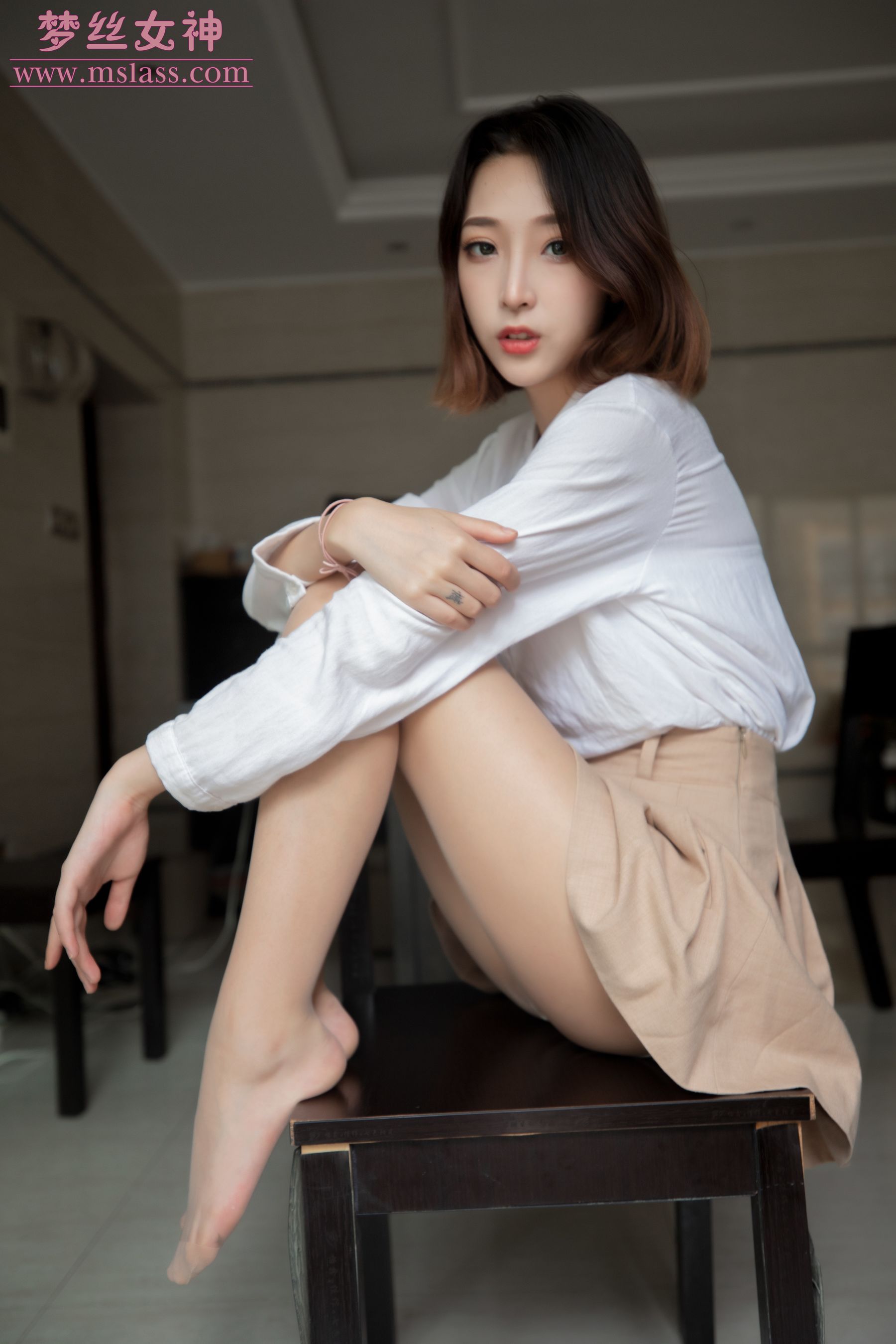 [梦丝女神MSLASS]  乔儿 美女主播（肉色）