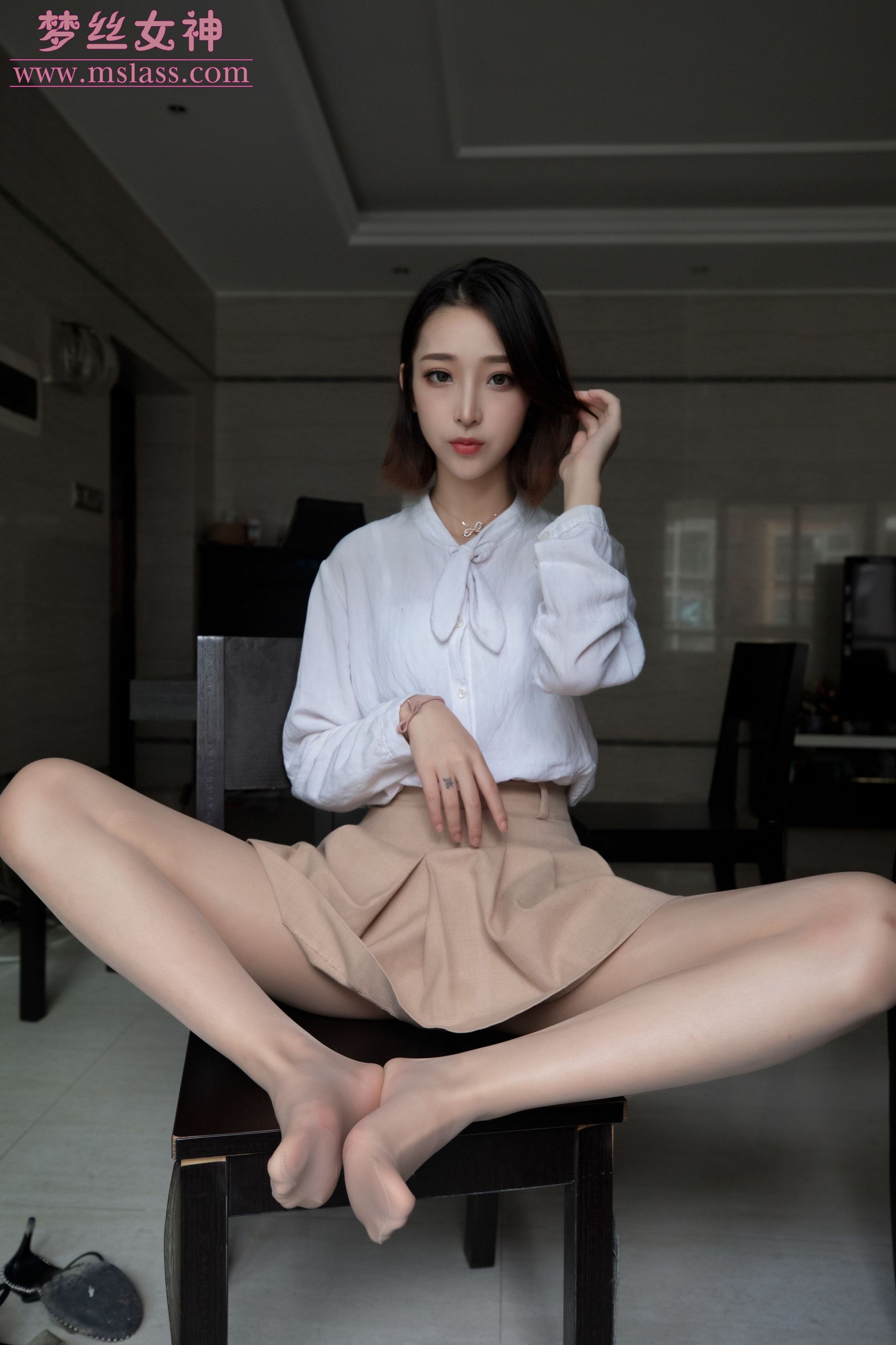 [梦丝女神MSLASS]  乔儿 美女主播（肉色）
