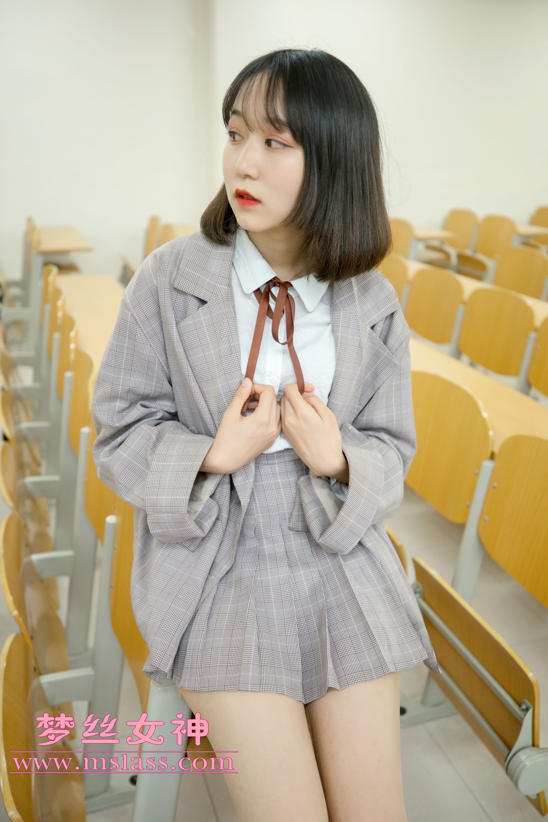 [梦丝女神MSLASS]  刘诺 教室顷语