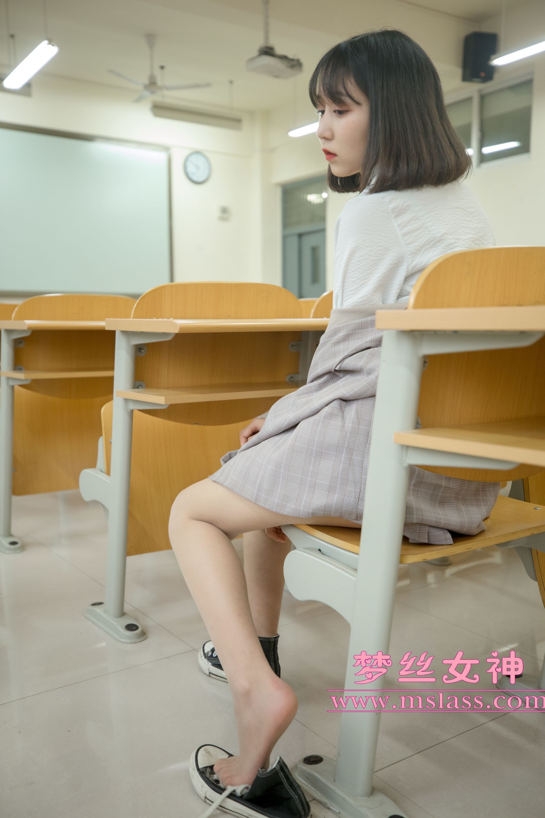 [梦丝女神MSLASS]  刘诺 教室顷语