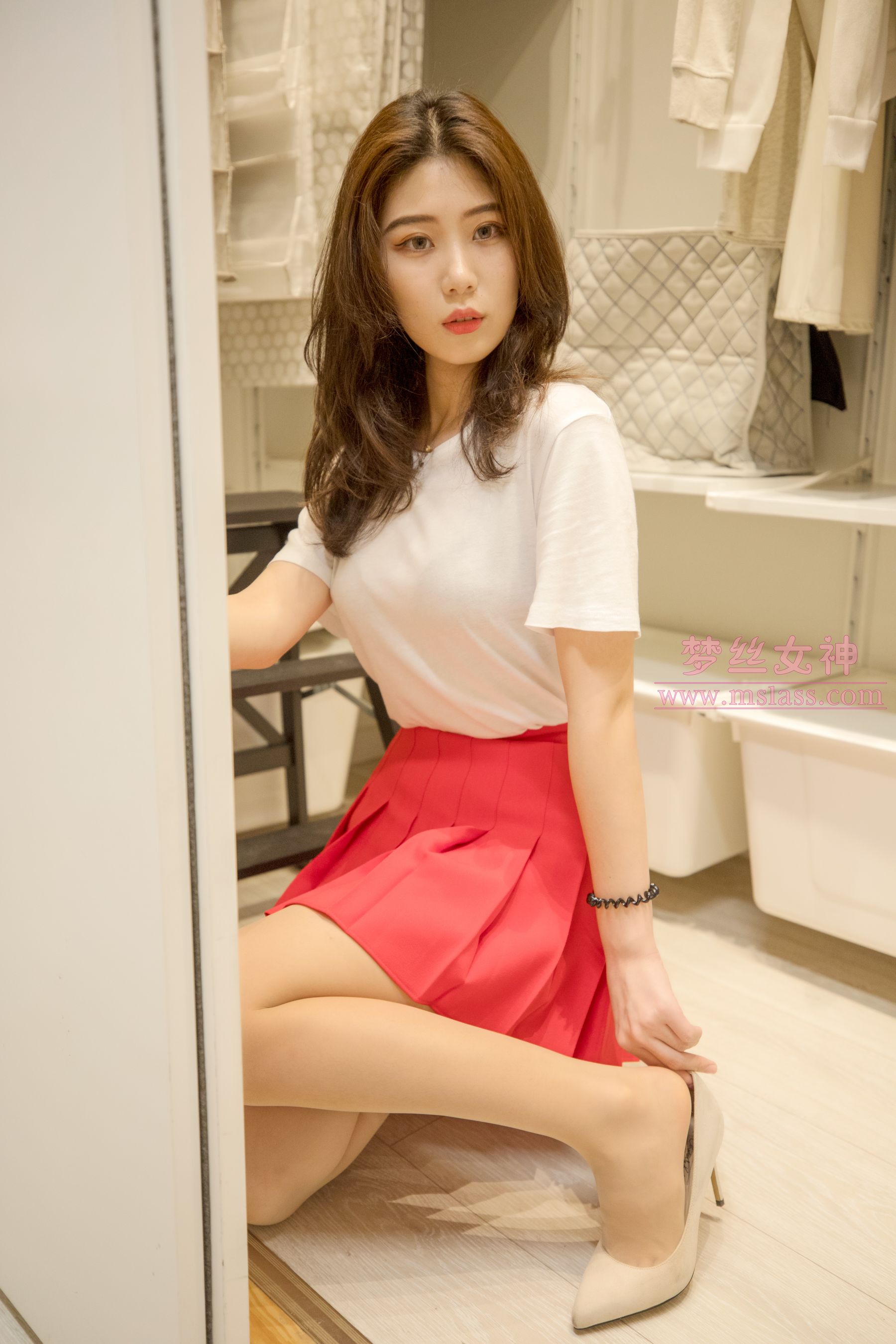 [梦丝女神MSLASS]  媛媛 商场的试衣间