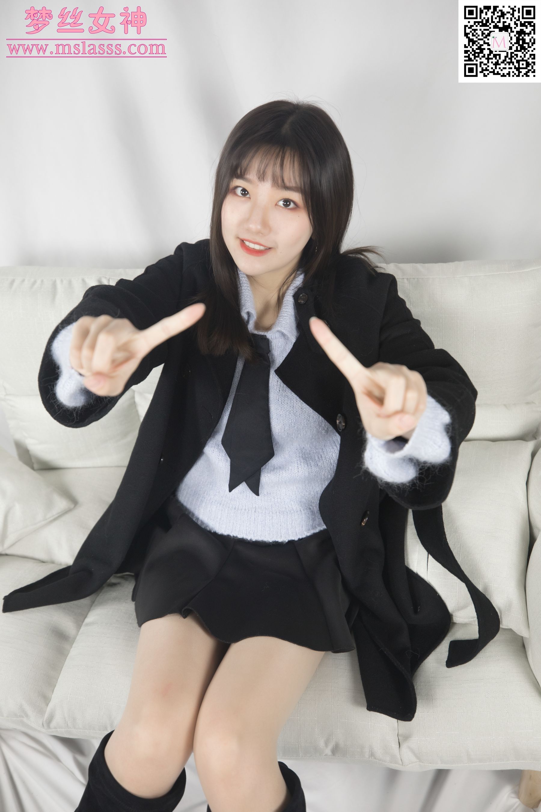[梦丝女神MSLASS]  小盐 黑风衣下的美腿