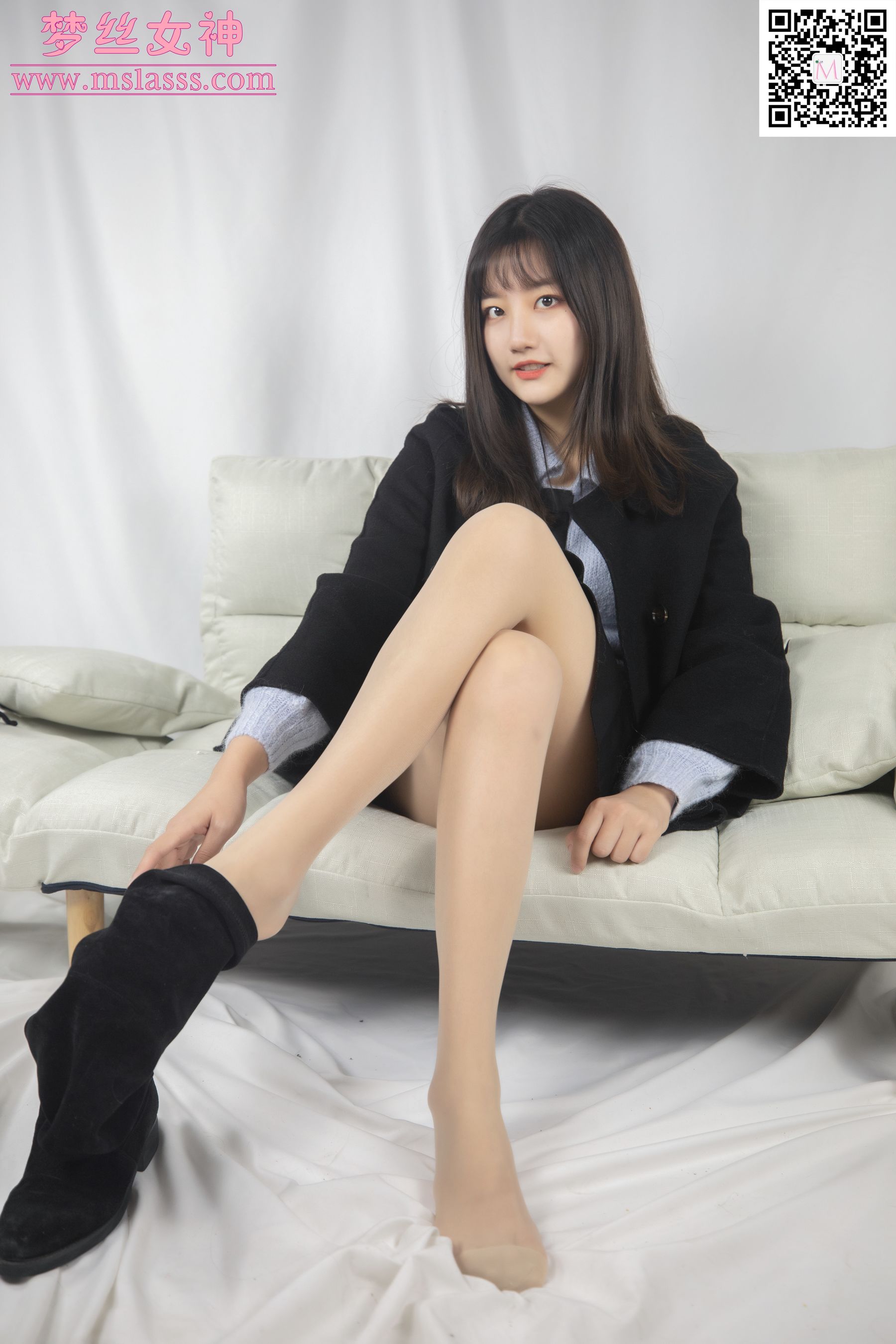 [梦丝女神MSLASS]  小盐 黑风衣下的美腿