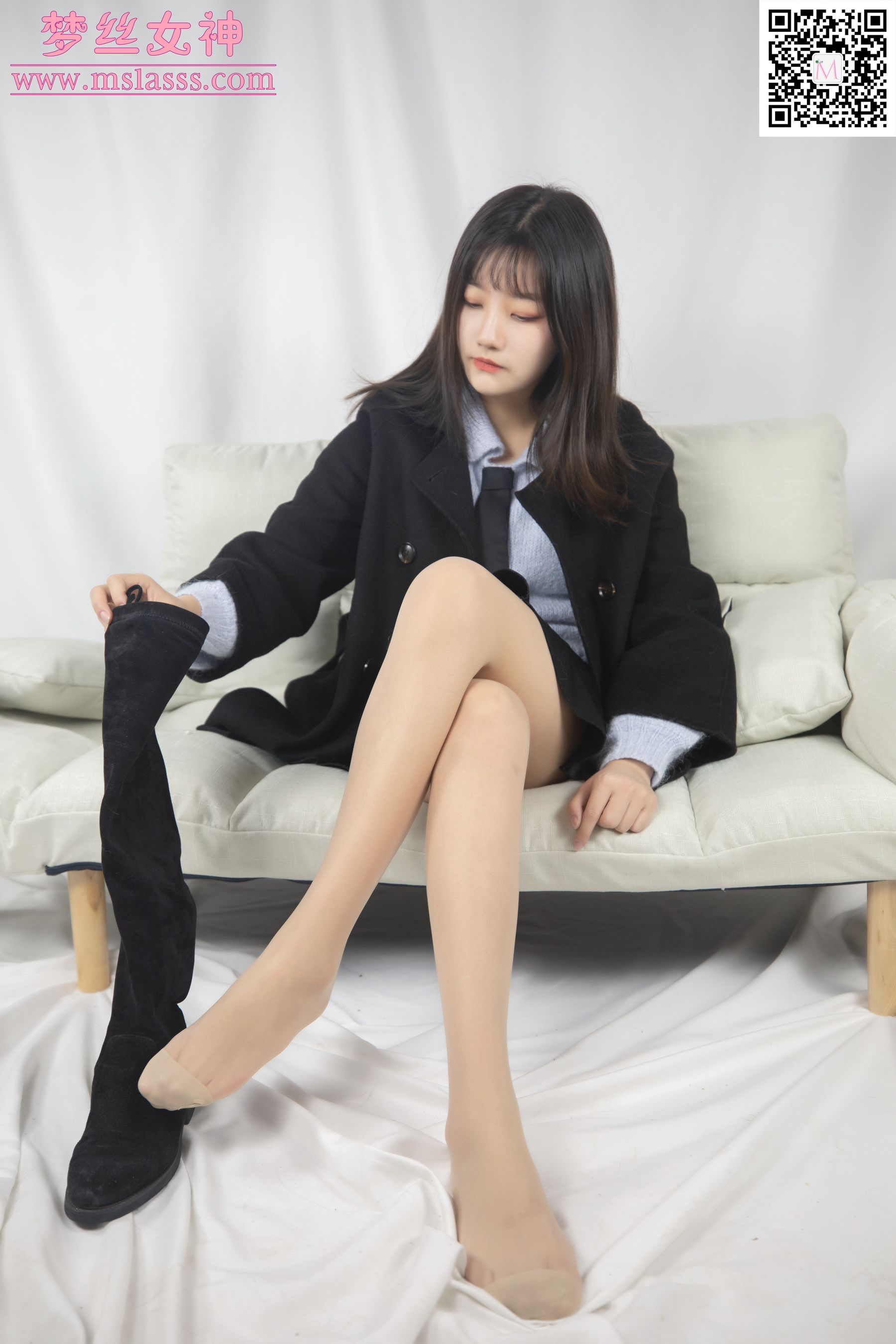[梦丝女神MSLASS]  小盐 黑风衣下的美腿