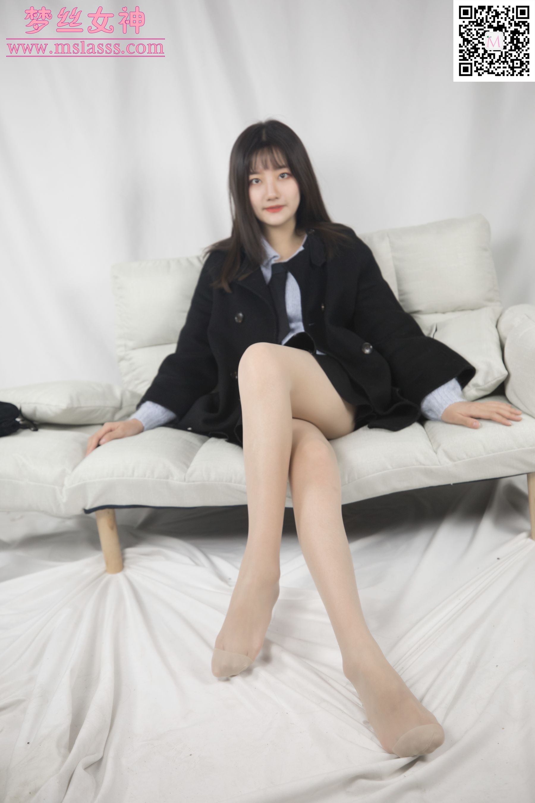 [梦丝女神MSLASS]  小盐 黑风衣下的美腿