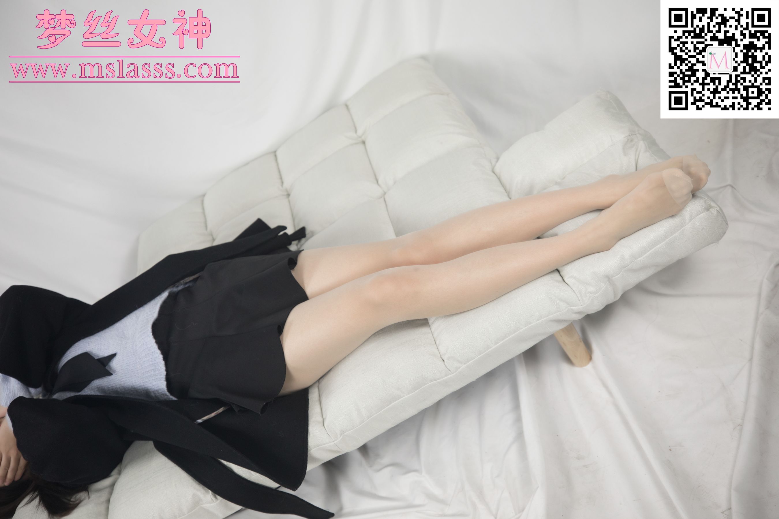 [梦丝女神MSLASS]  小盐 黑风衣下的美腿
