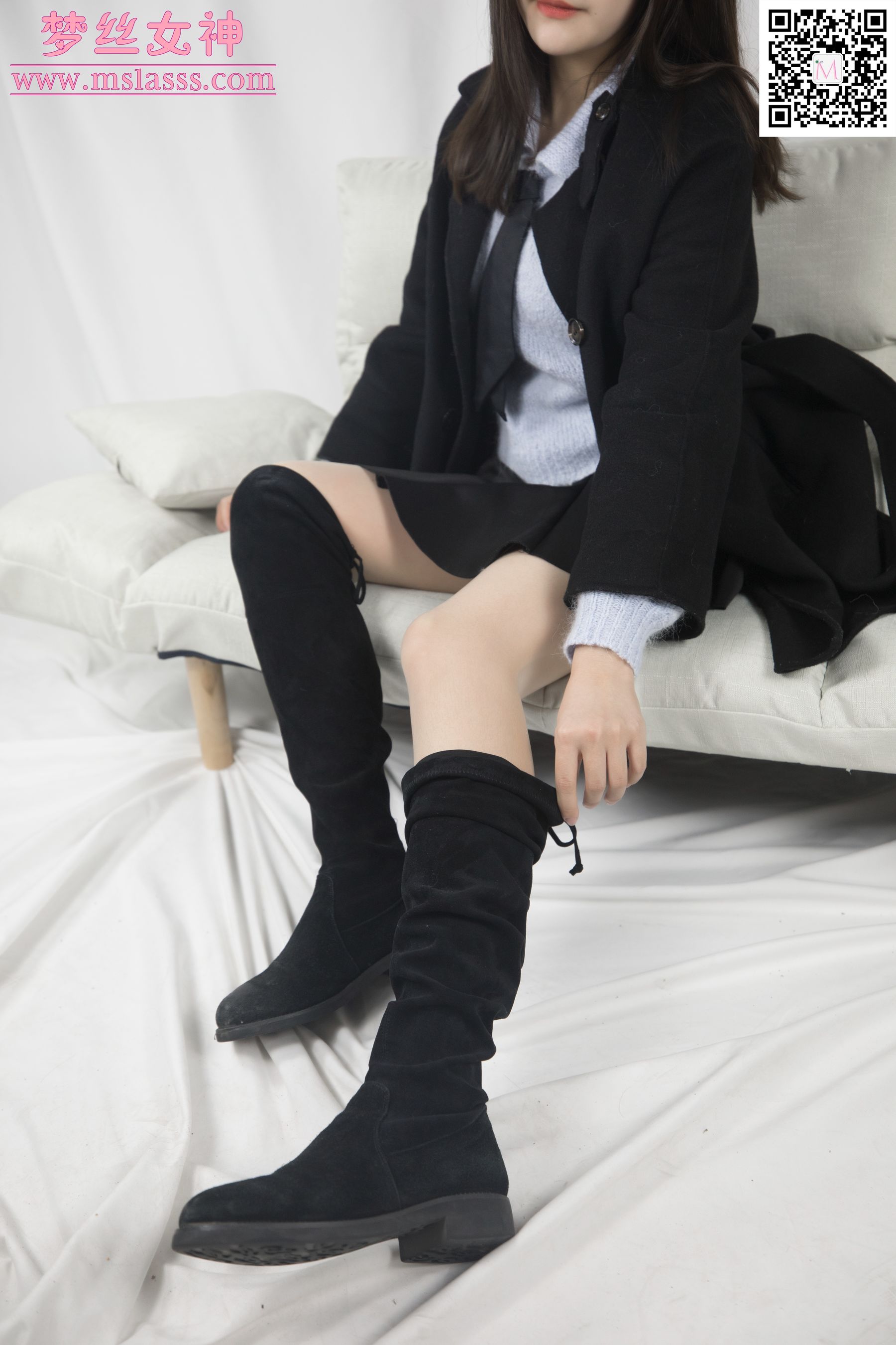 [梦丝女神MSLASS]  小盐 黑风衣下的美腿