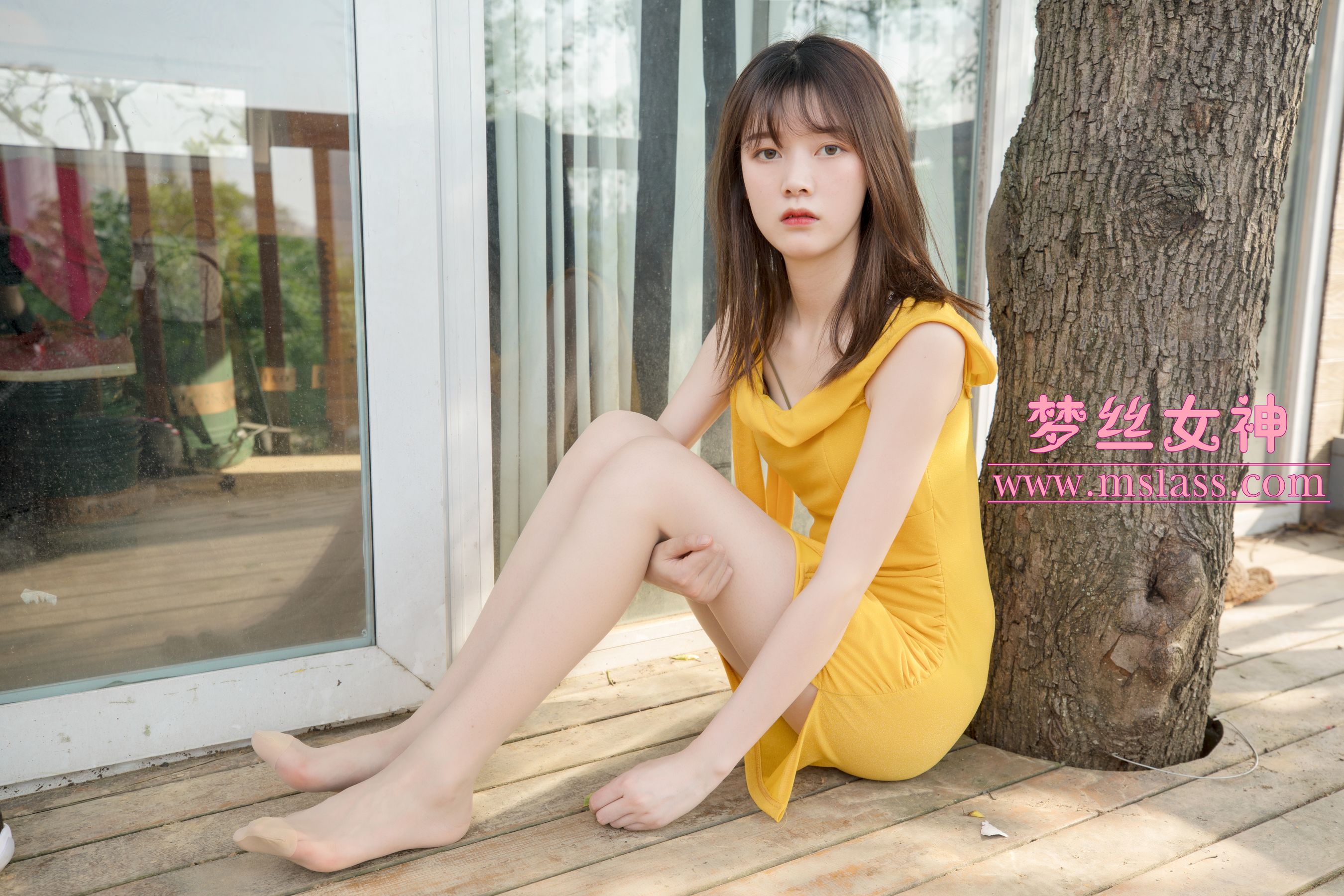 [梦丝女神MSLASS]  张思敏 甜甜的丝袜美腿