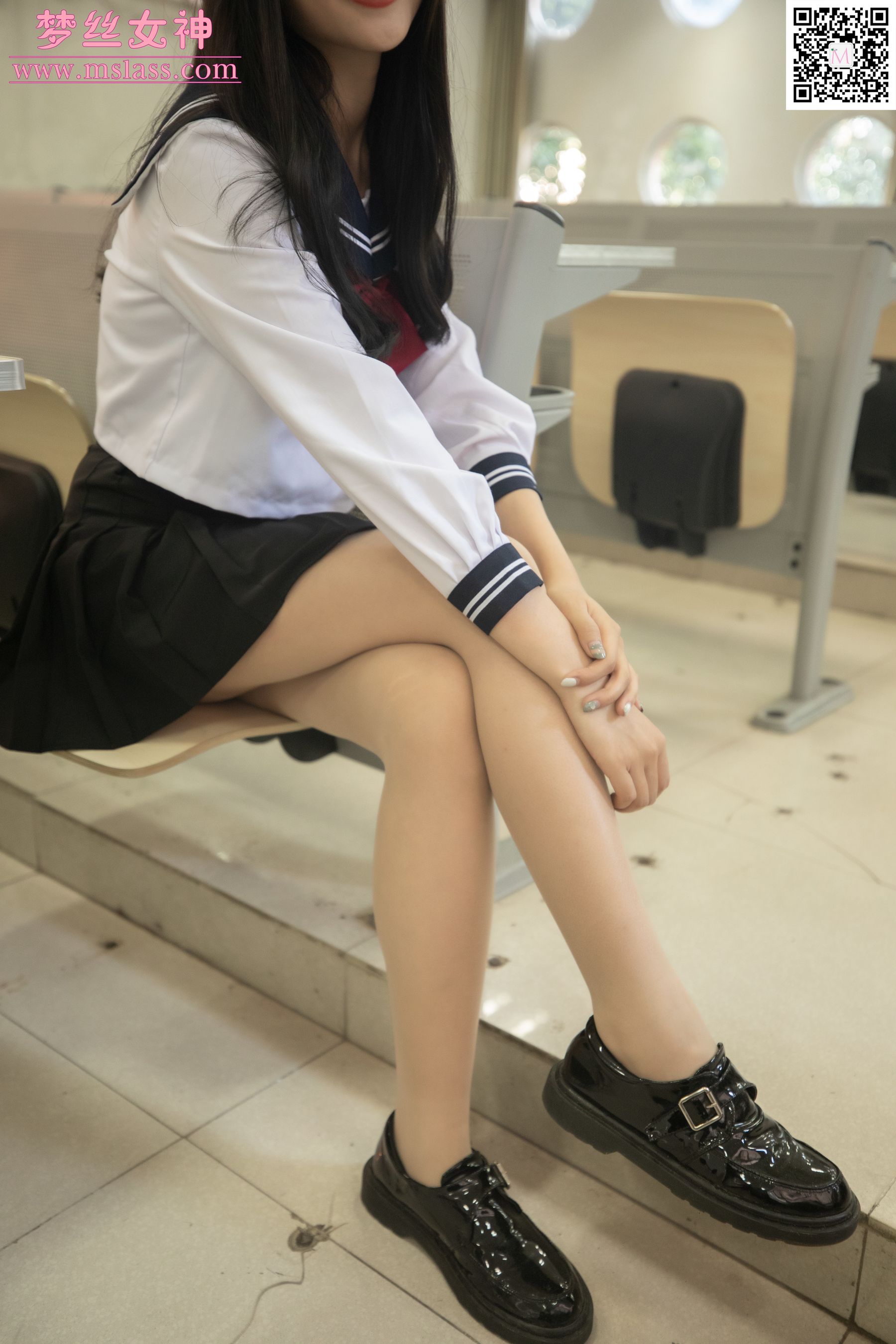 [梦丝女神MSLASS]  张芷馨 爱笑的少女