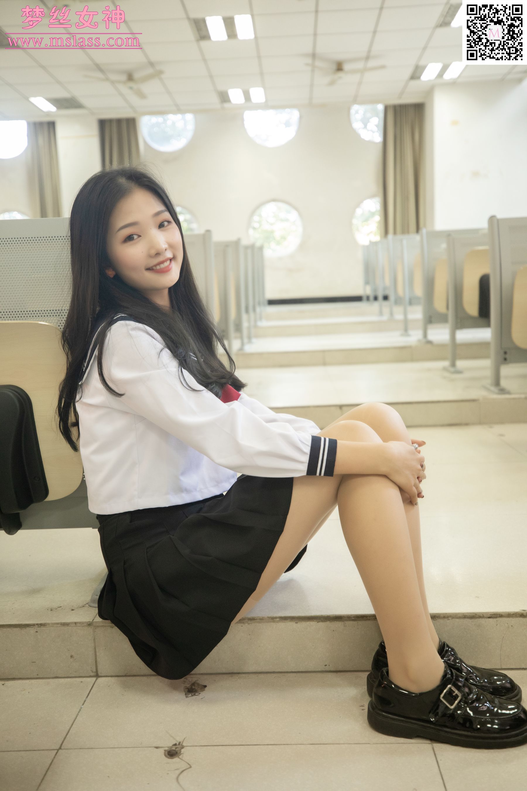 [梦丝女神MSLASS]  张芷馨 爱笑的少女