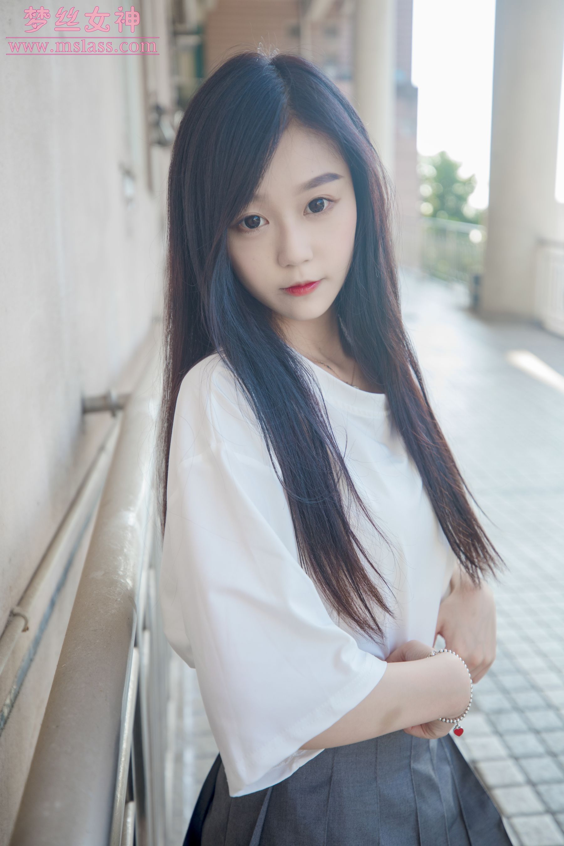 [梦丝女神MSLASS]  灵灵 甜静的明星脸