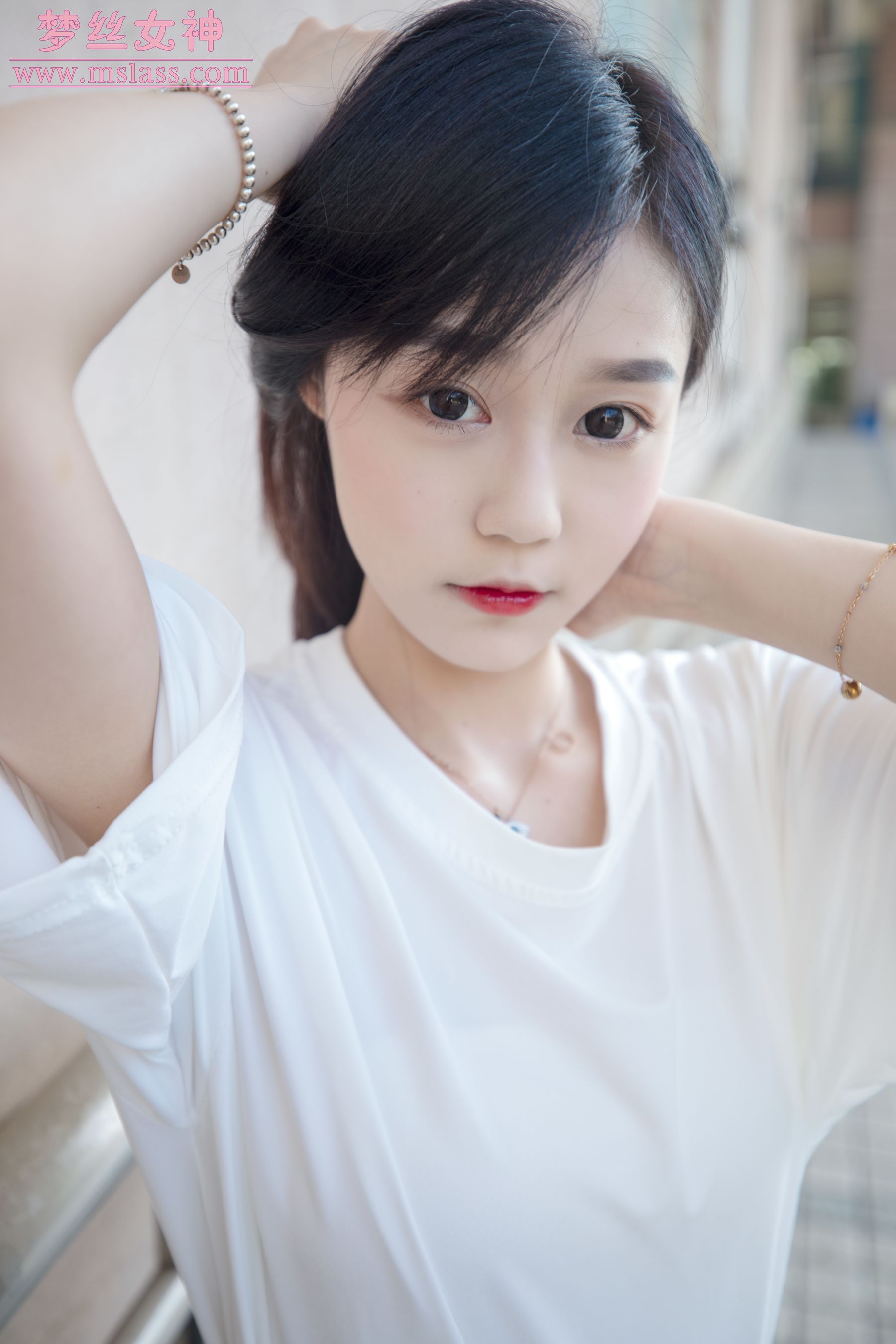 [梦丝女神MSLASS]  灵灵 甜静的明星脸