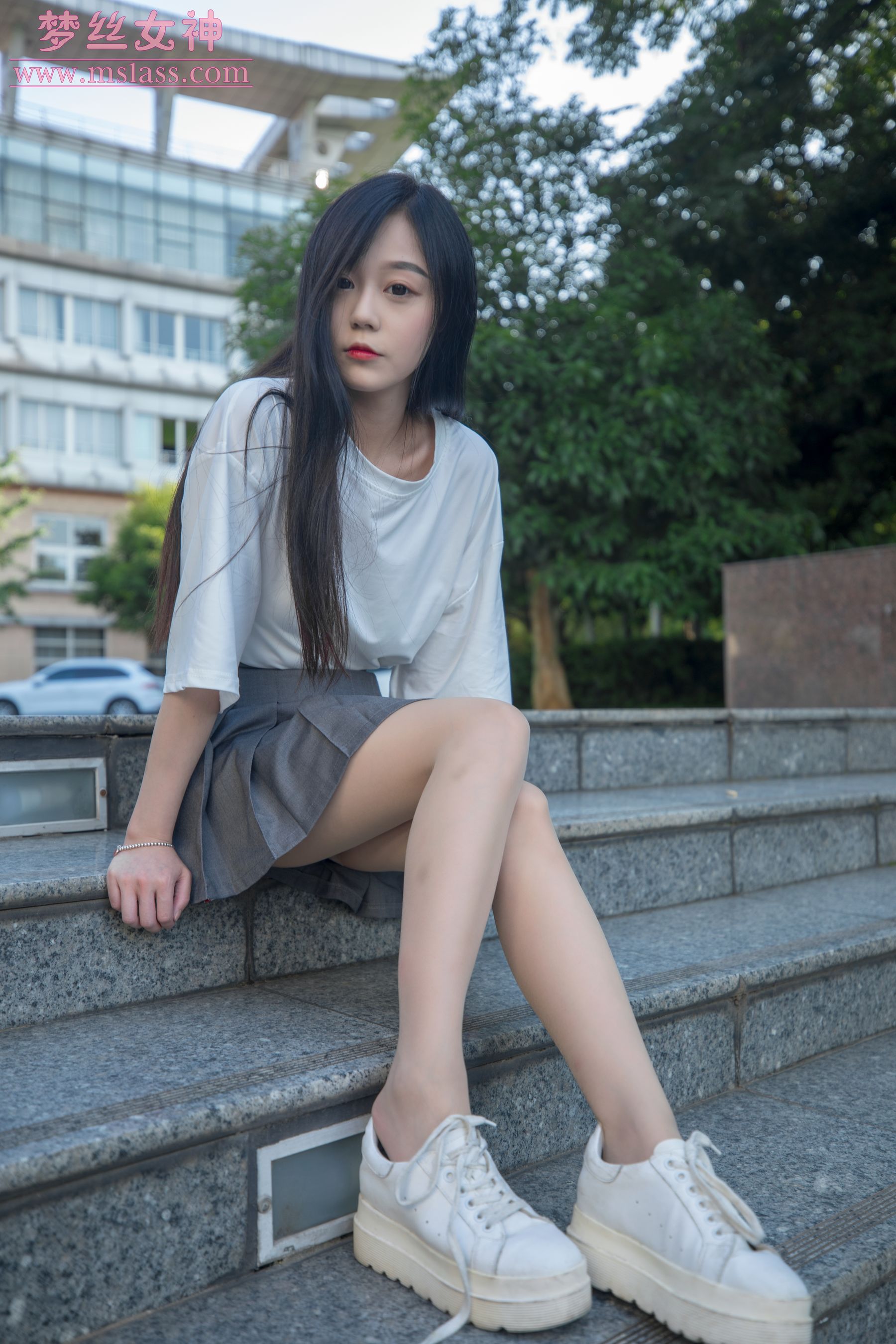 [梦丝女神MSLASS]  灵灵 甜静的明星脸