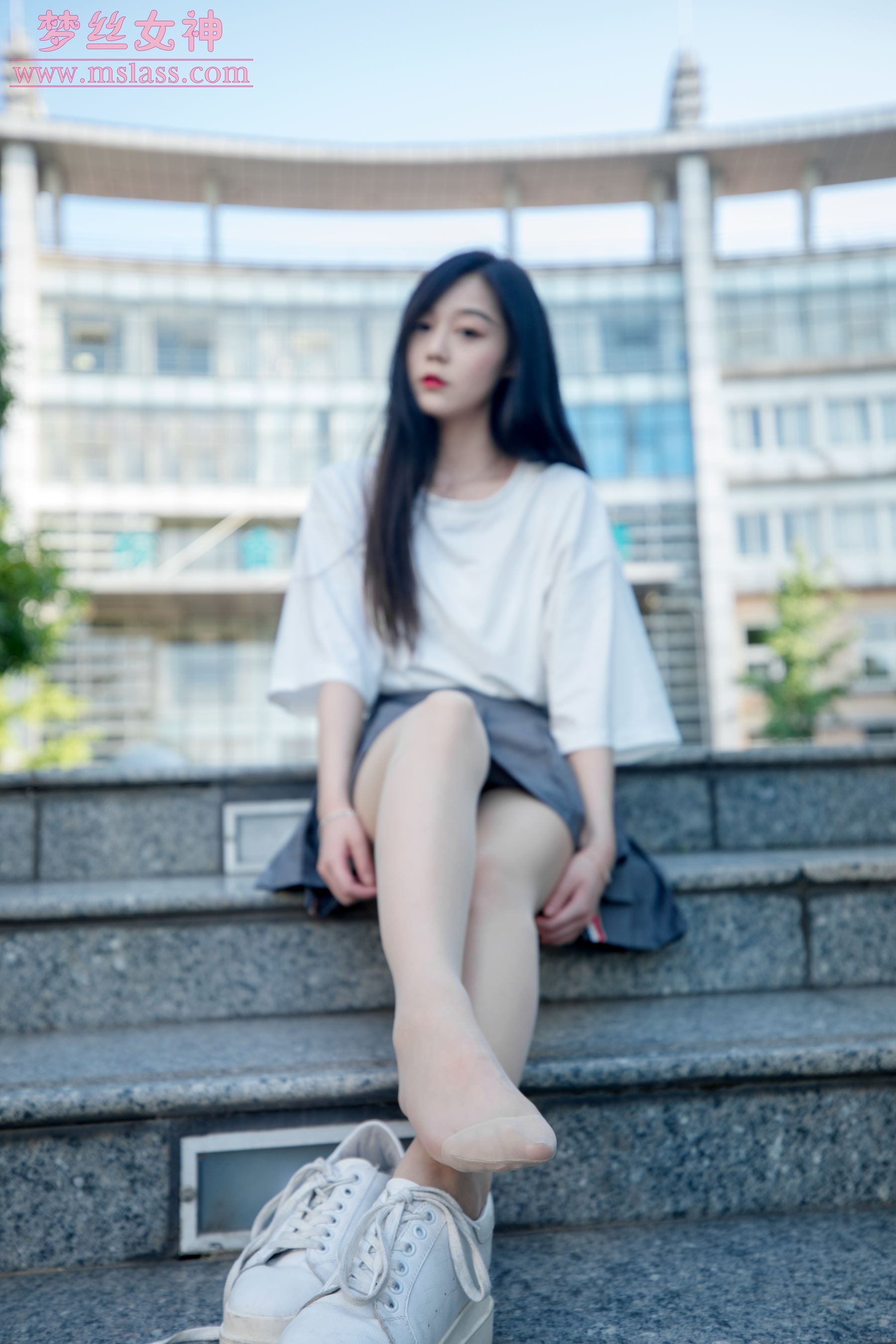 [梦丝女神MSLASS]  灵灵 甜静的明星脸