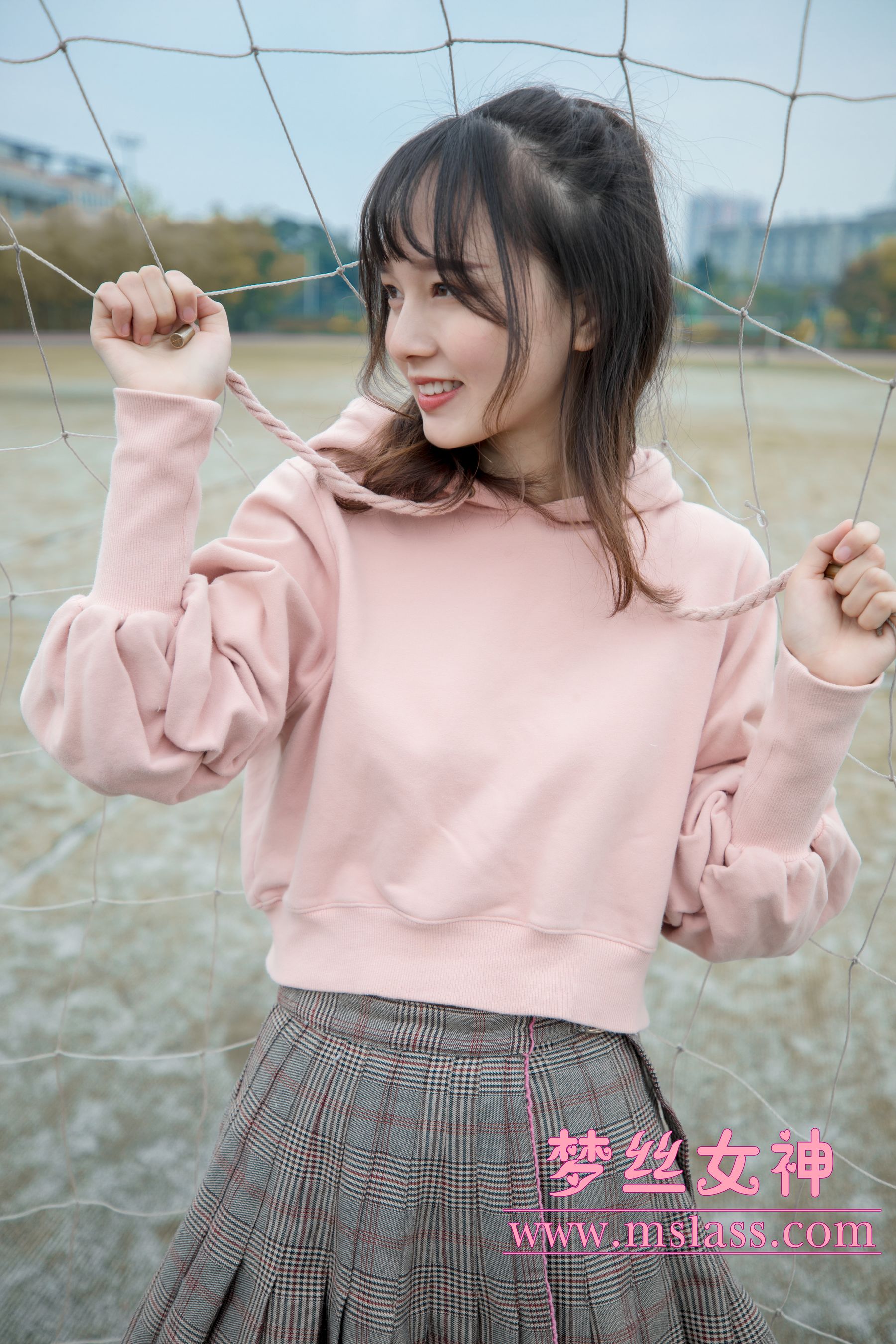 [梦丝女神MSLASS]  玥玥 操场小甜心