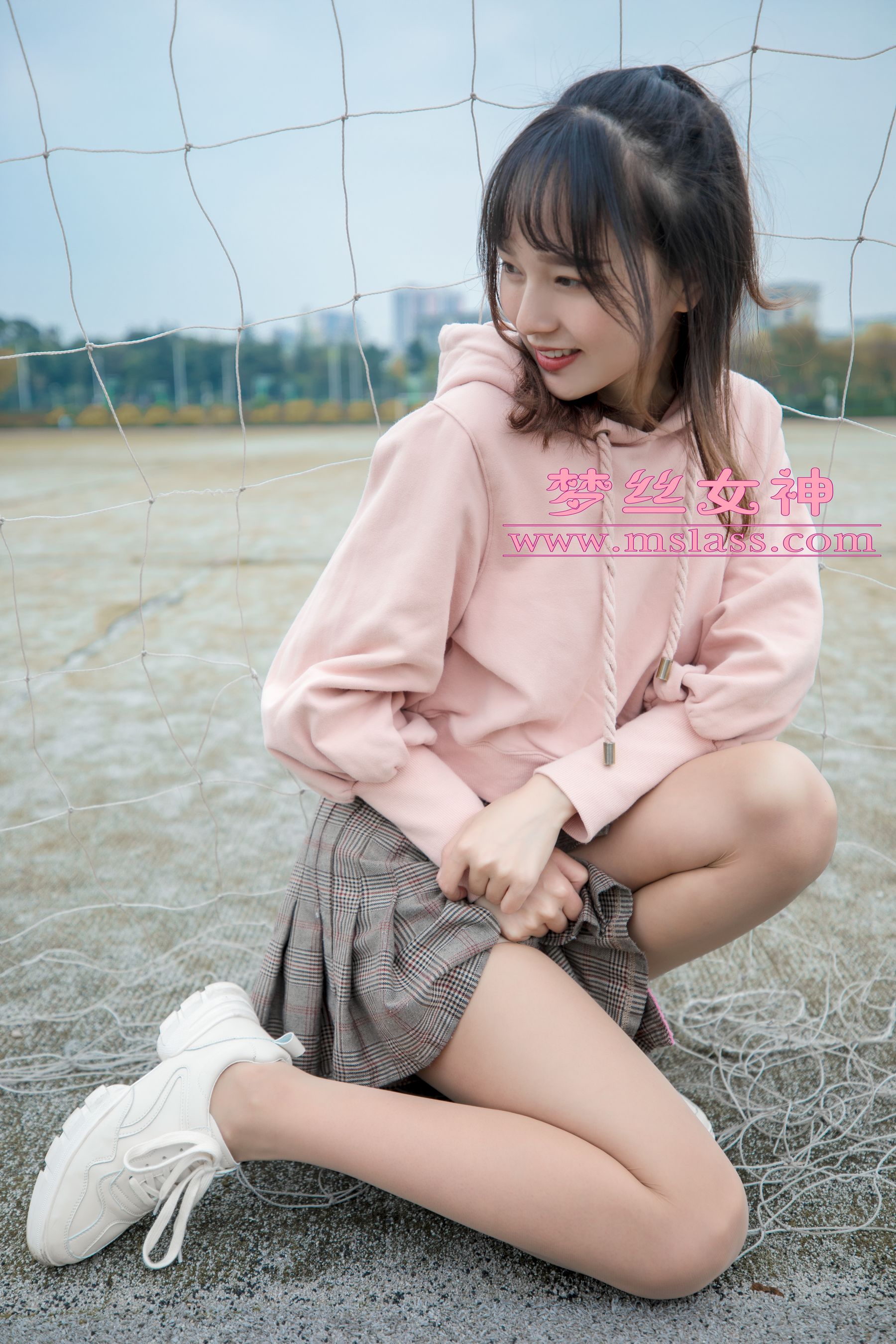 [梦丝女神MSLASS]  玥玥 操场小甜心