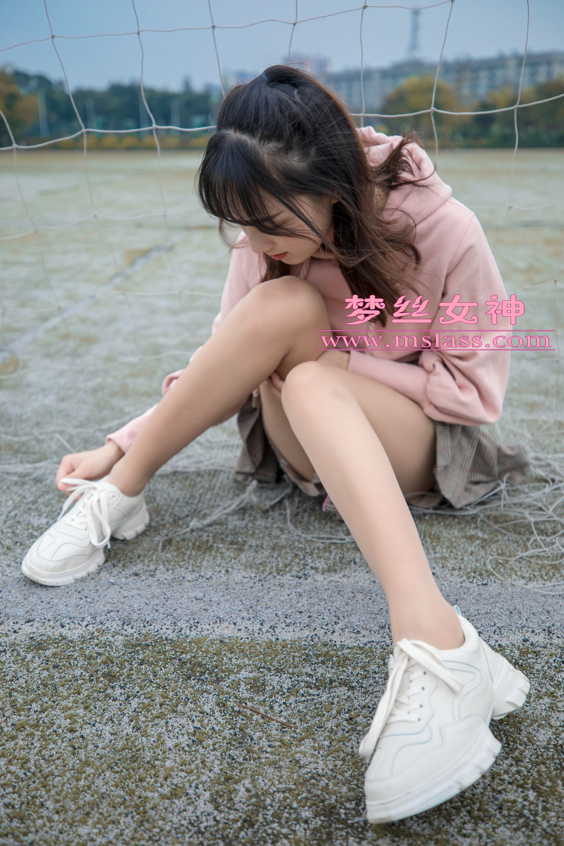 [梦丝女神MSLASS]  玥玥 操场小甜心