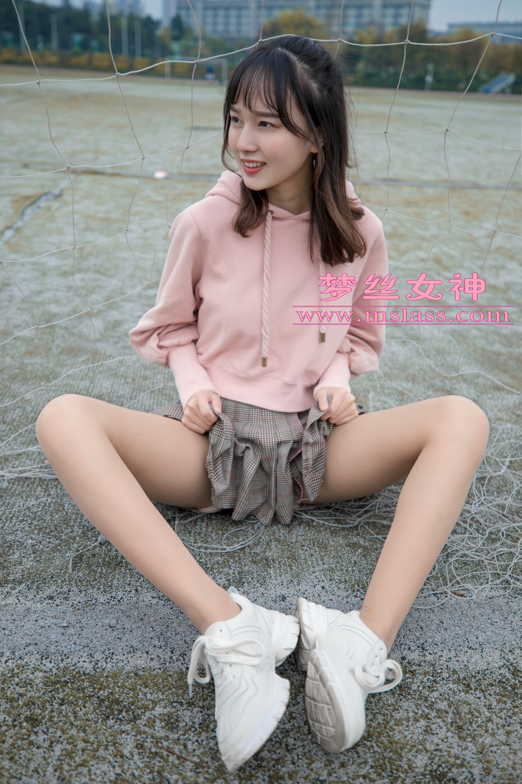 [梦丝女神MSLASS]  玥玥 操场小甜心