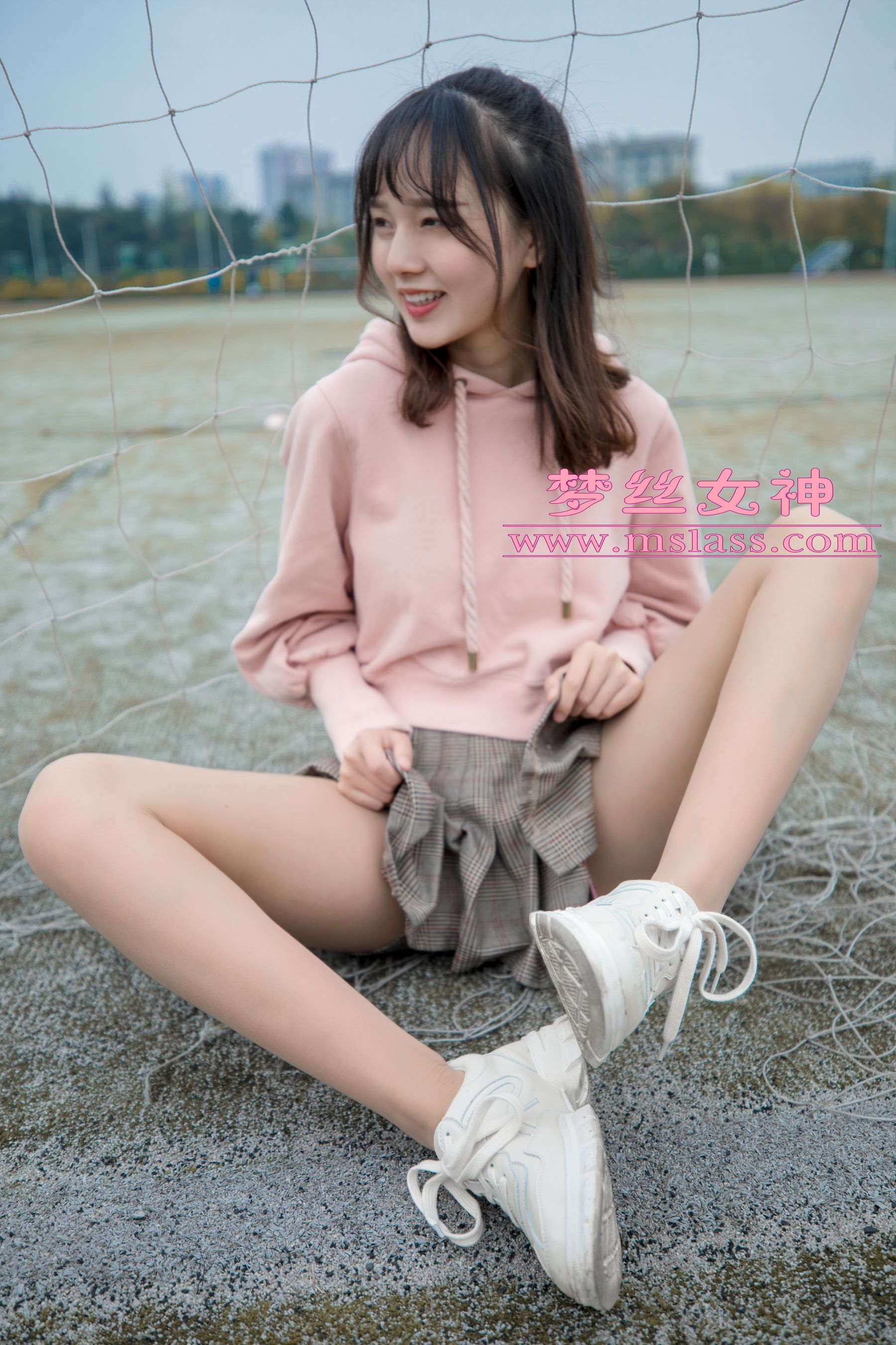 [梦丝女神MSLASS]  玥玥 操场小甜心