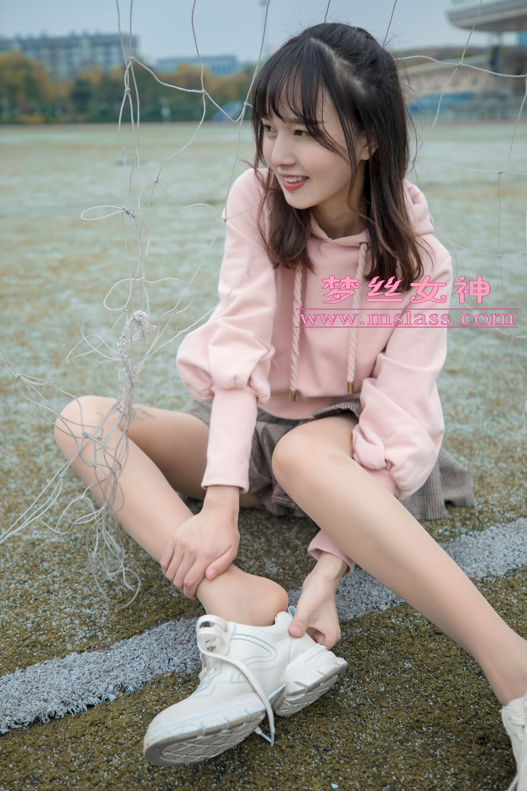 [梦丝女神MSLASS]  玥玥 操场小甜心