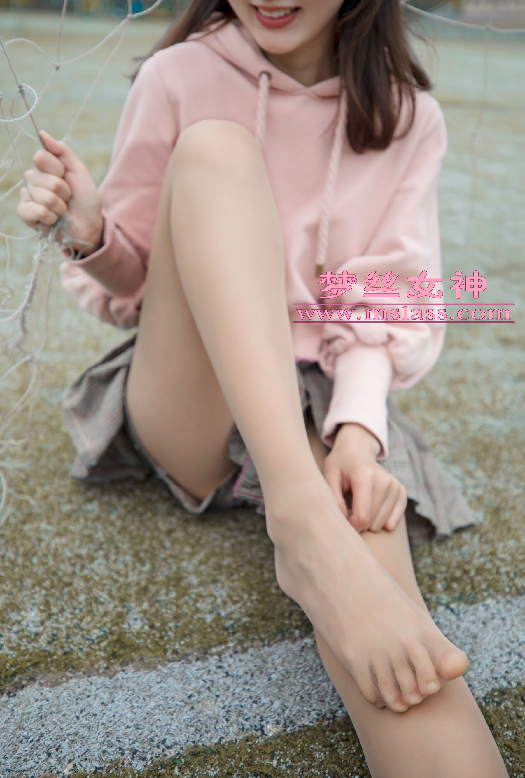 [梦丝女神MSLASS]  玥玥 操场小甜心