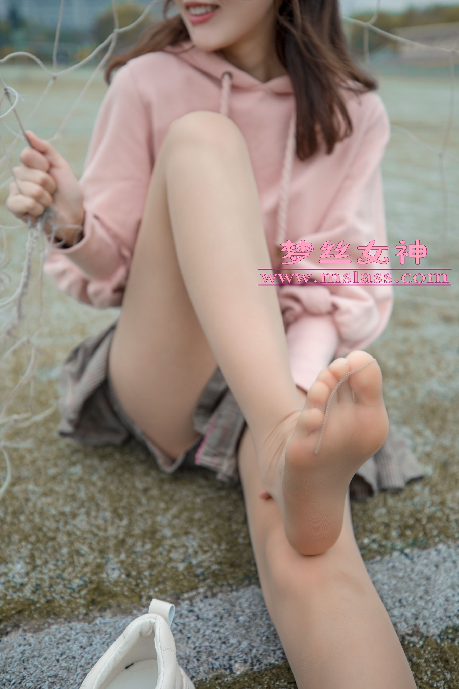 [梦丝女神MSLASS]  玥玥 操场小甜心