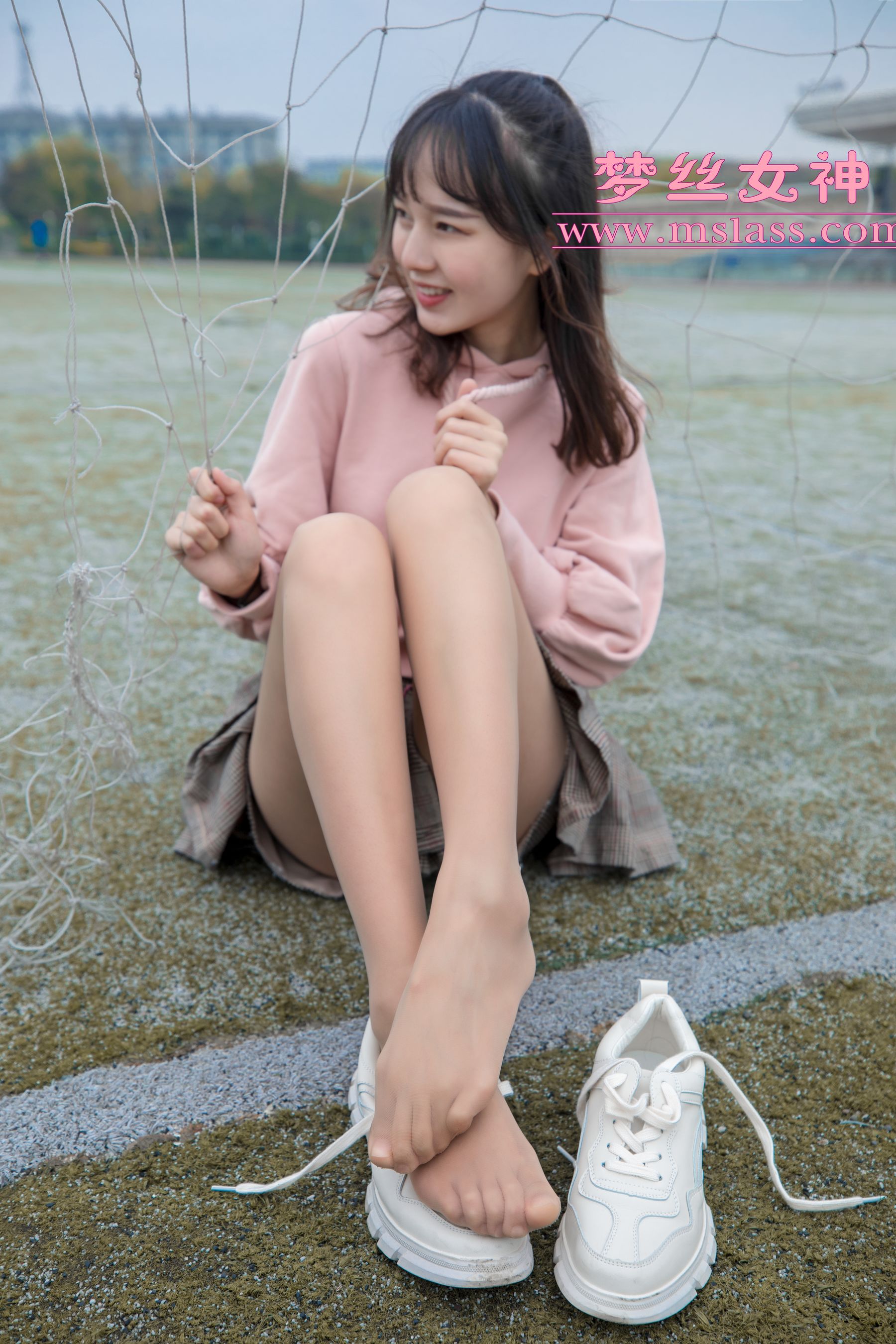 [梦丝女神MSLASS]  玥玥 操场小甜心