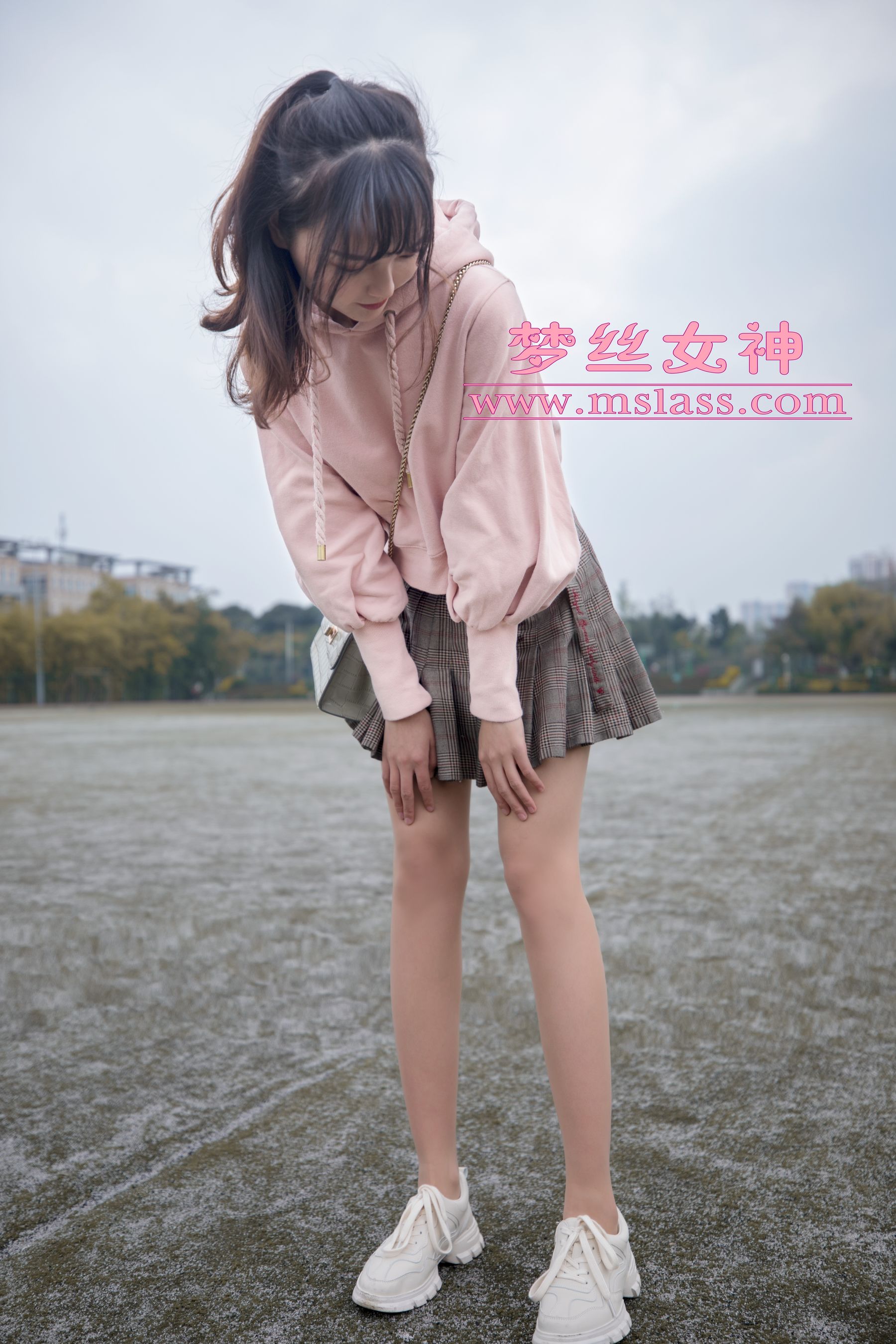 [梦丝女神MSLASS]  玥玥 操场小甜心