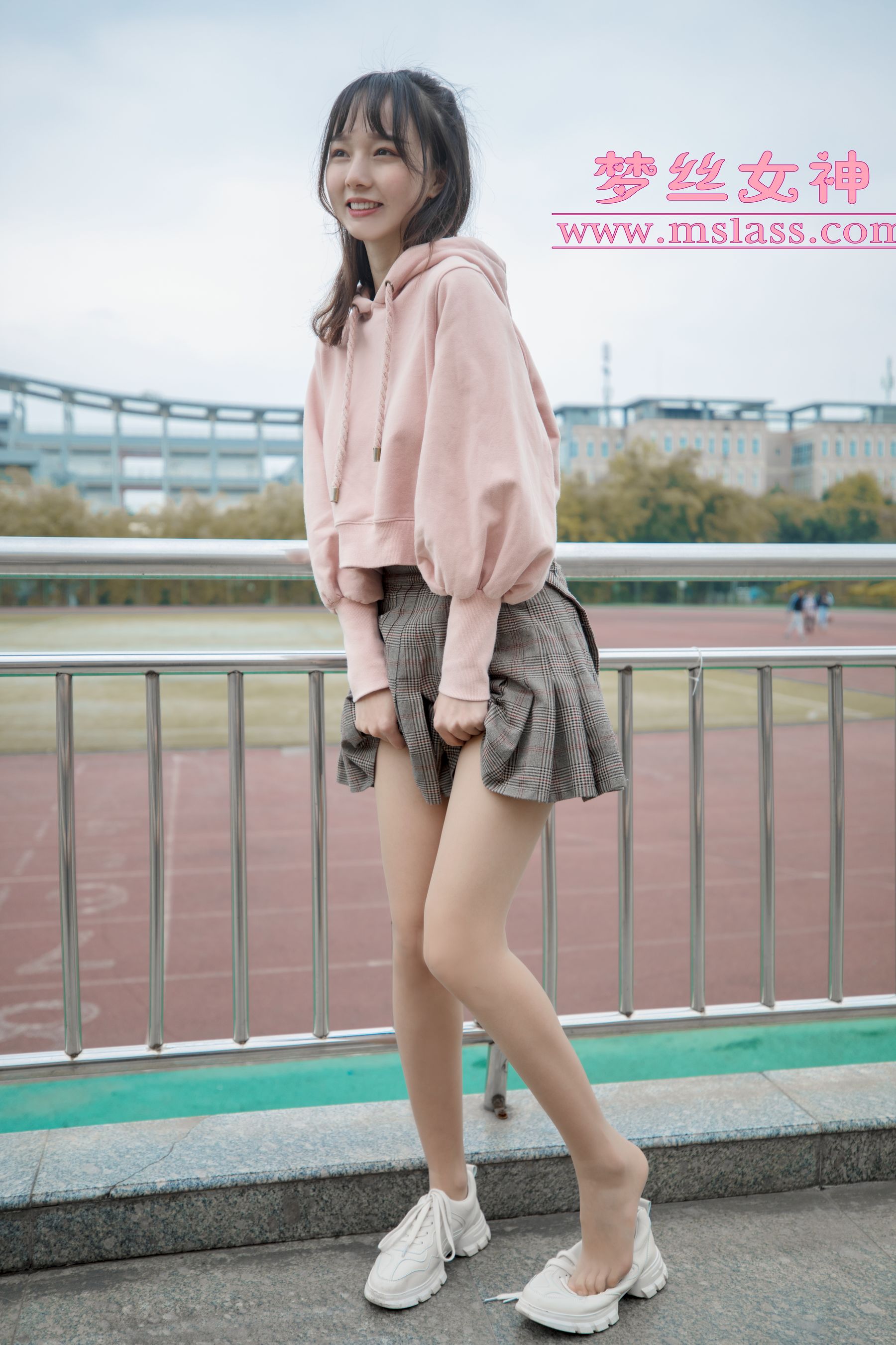 [梦丝女神MSLASS]  玥玥 操场小甜心