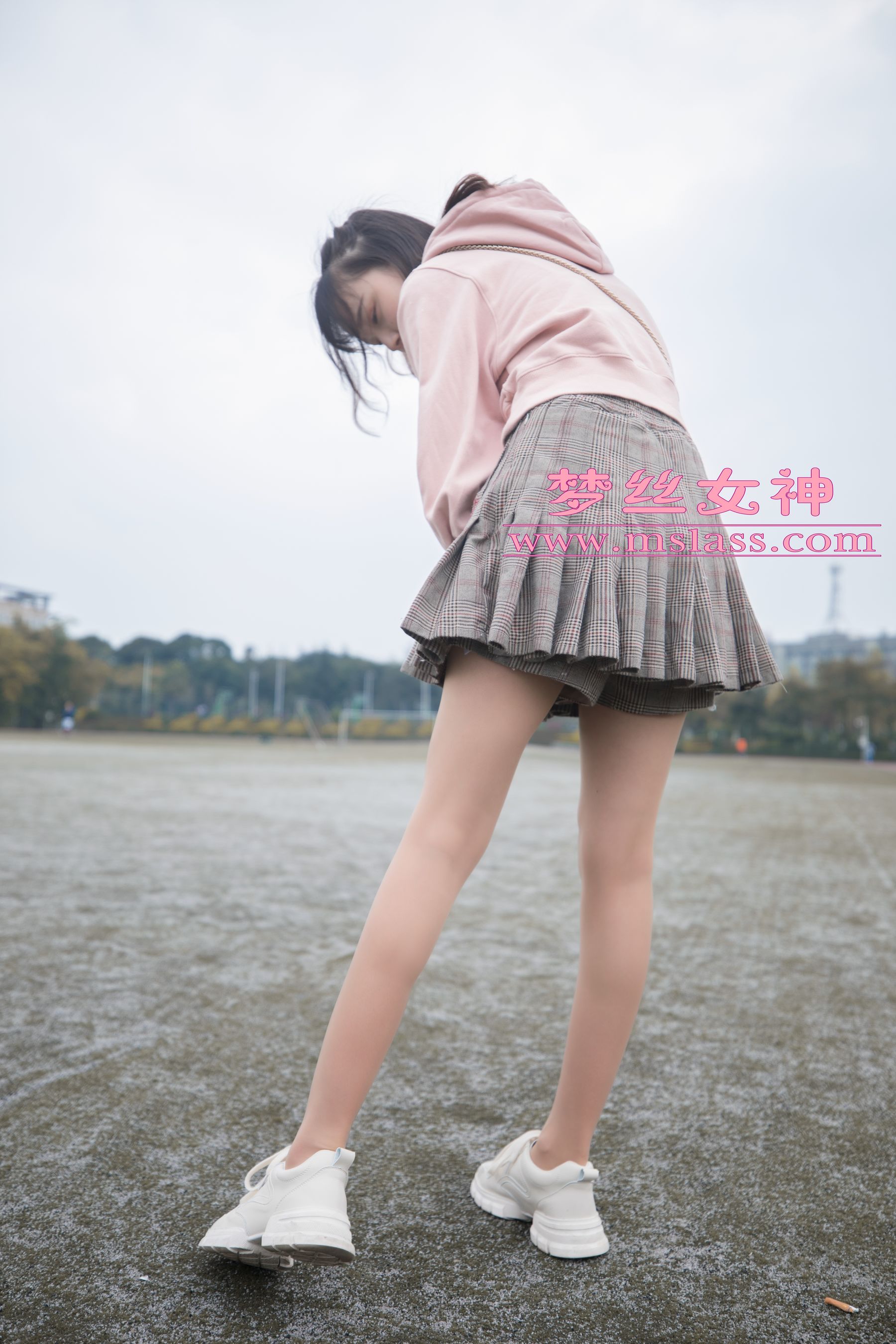 [梦丝女神MSLASS]  玥玥 操场小甜心