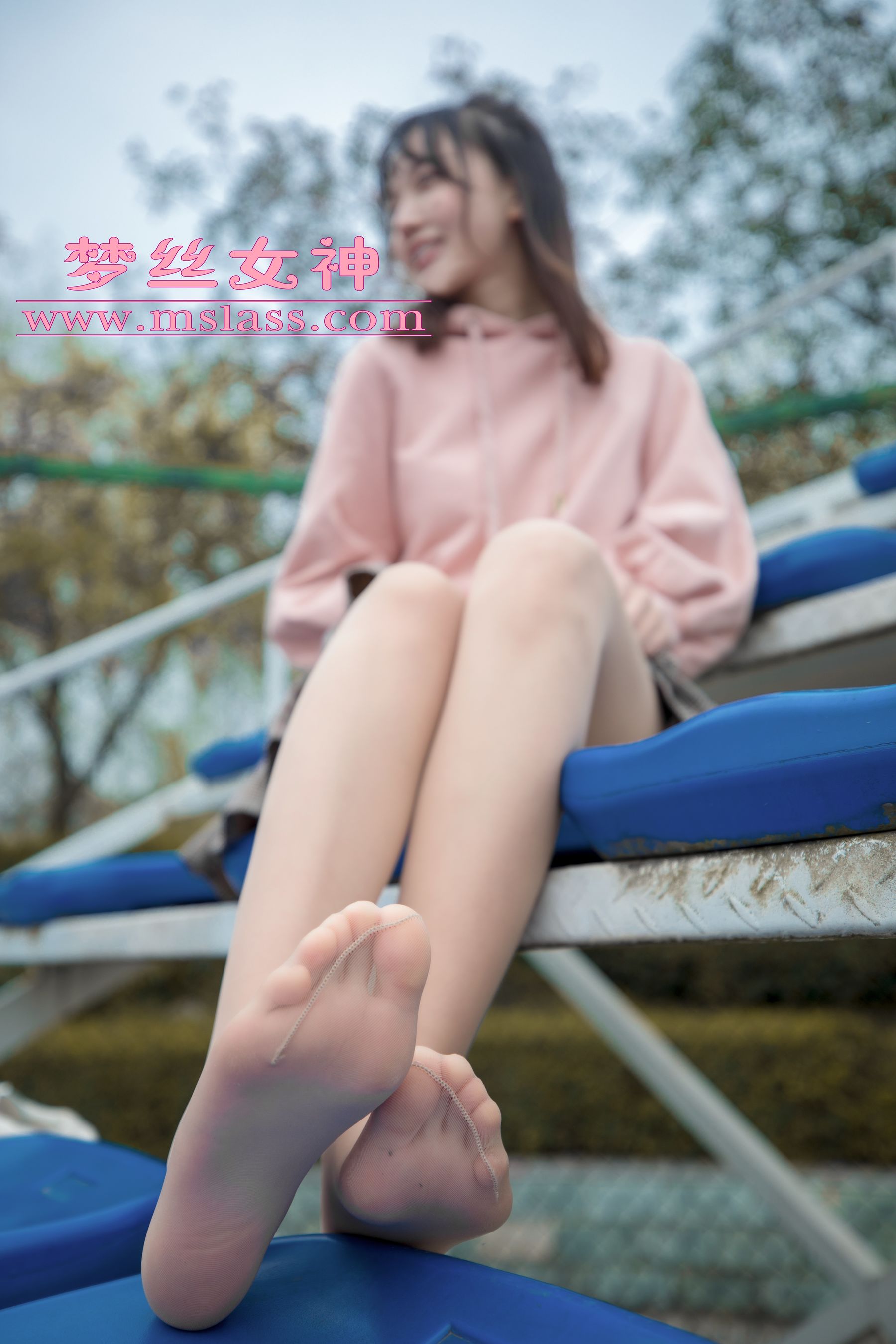 [梦丝女神MSLASS]  玥玥 操场小甜心