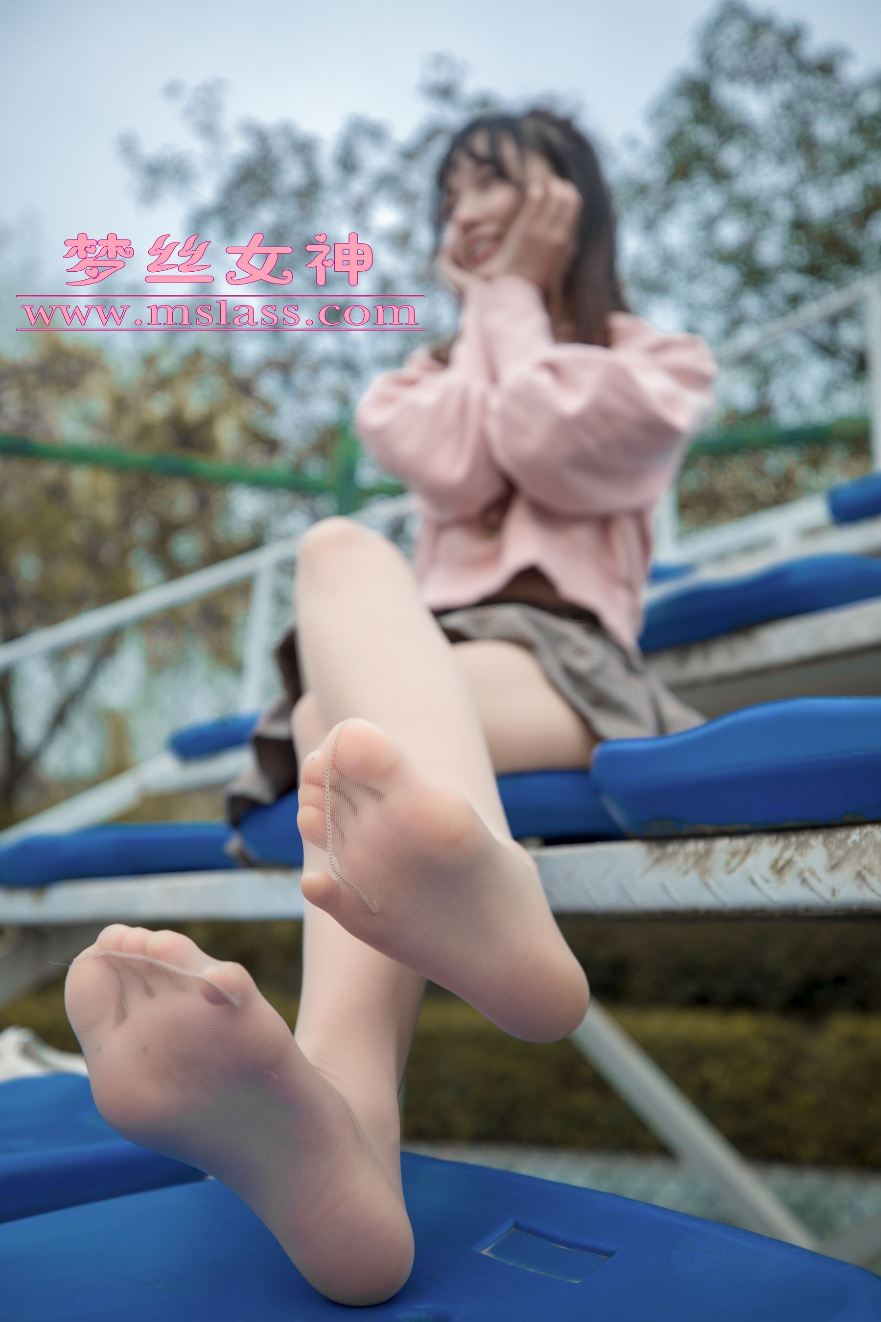 [梦丝女神MSLASS]  玥玥 操场小甜心