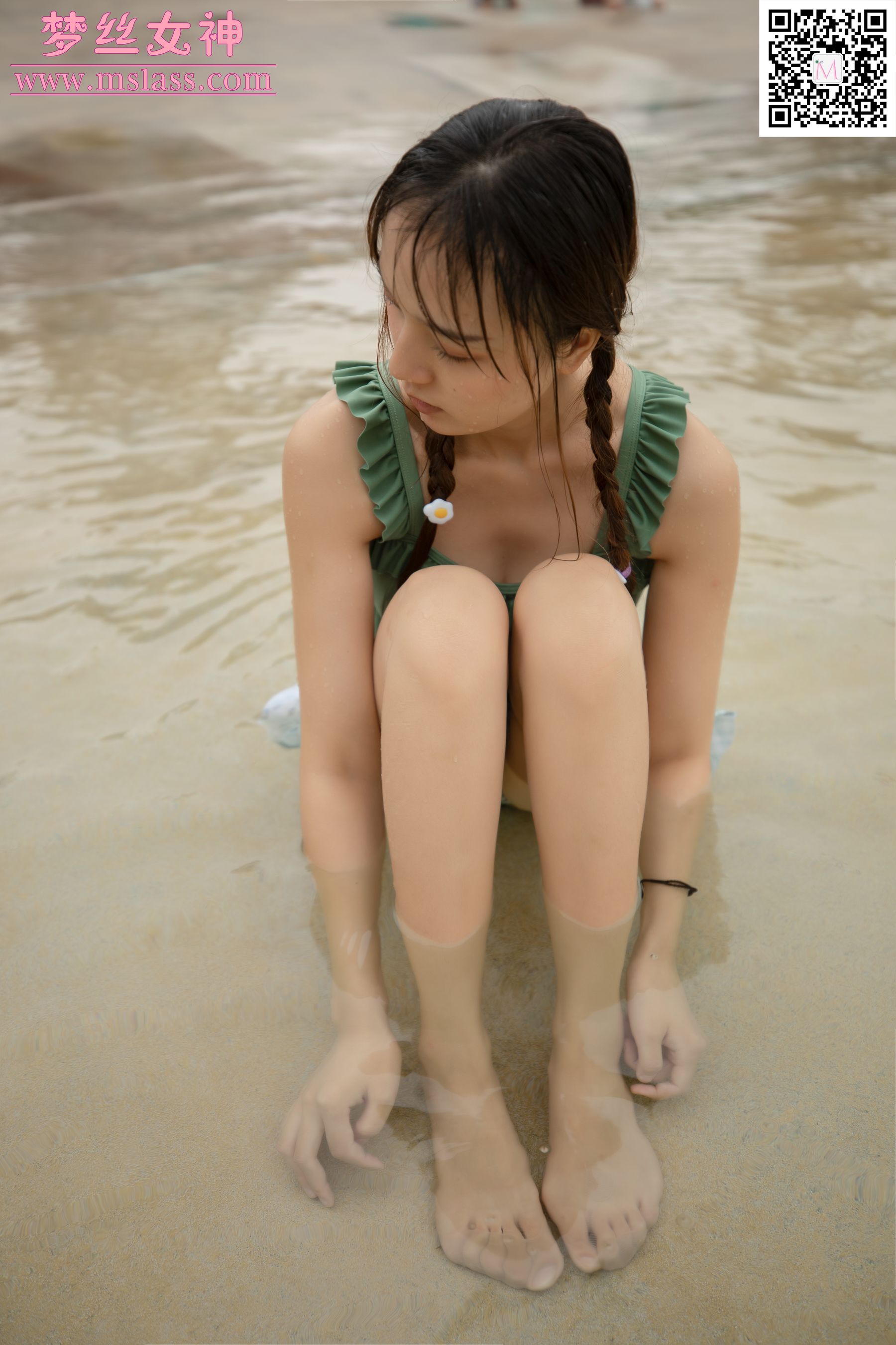 [梦丝女神MSLASS]  玥玥 泳池派对