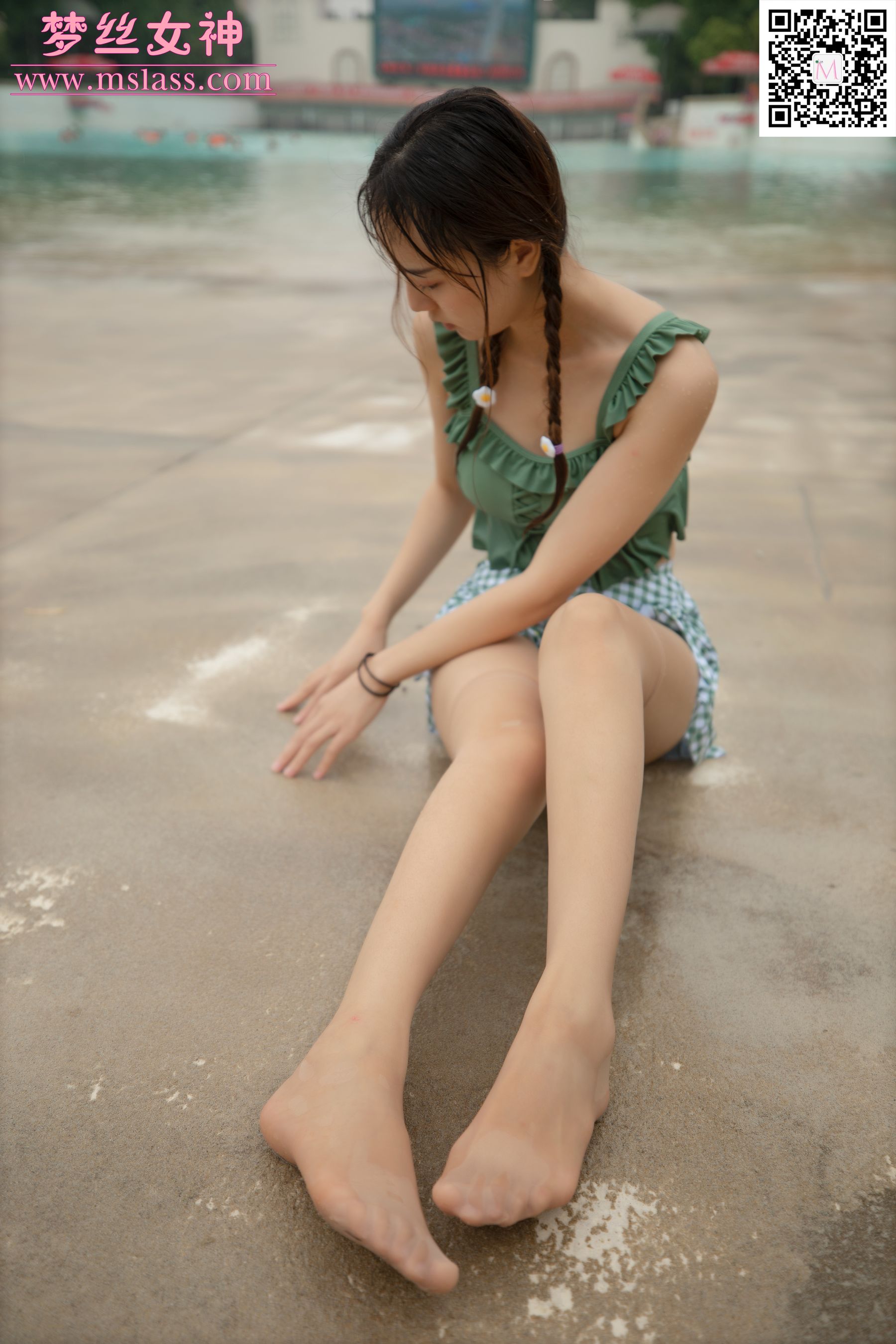 [梦丝女神MSLASS]  玥玥 泳池派对