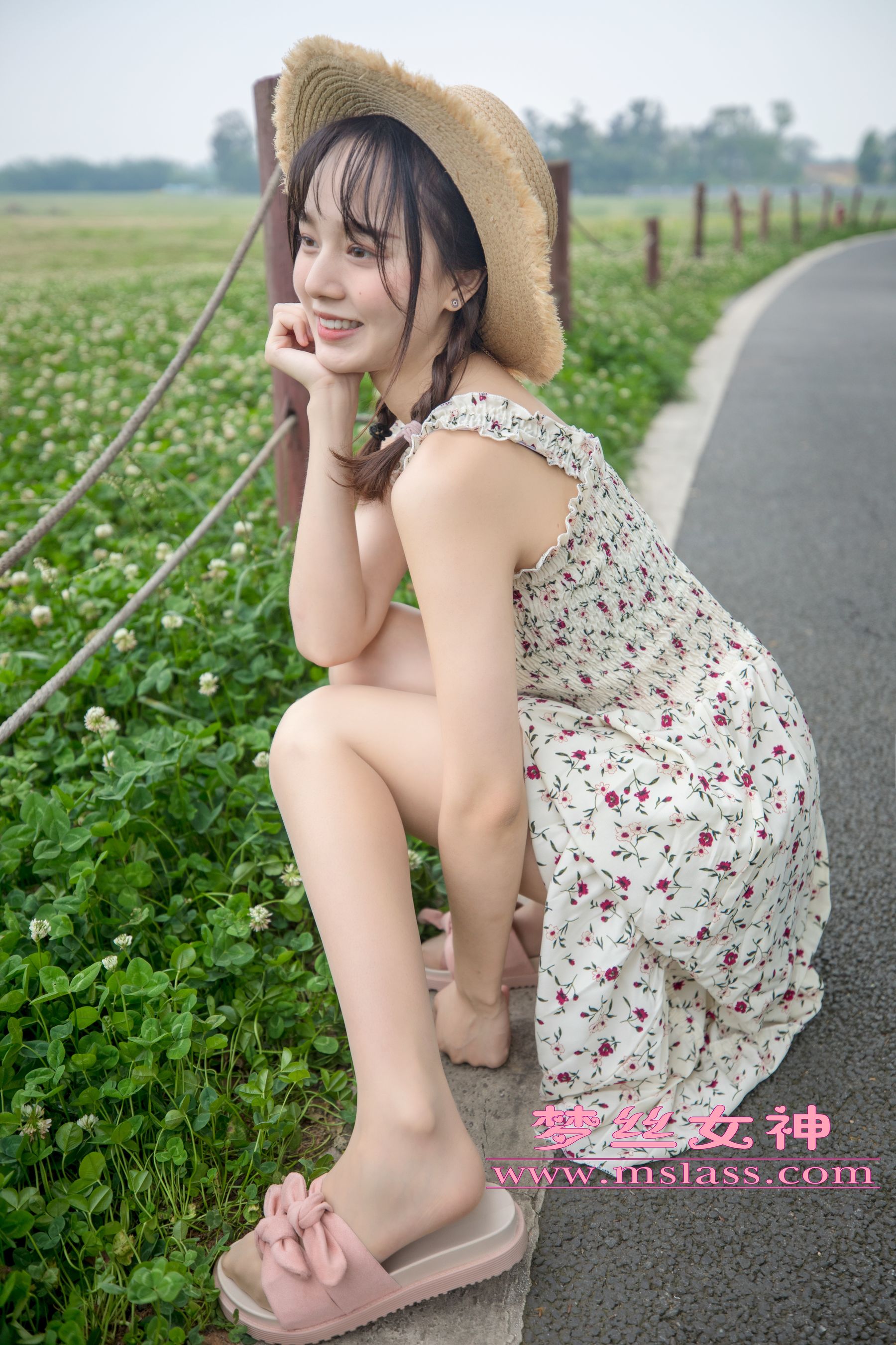 [梦丝女神MSLASS]  玥玥 田园的萌妹