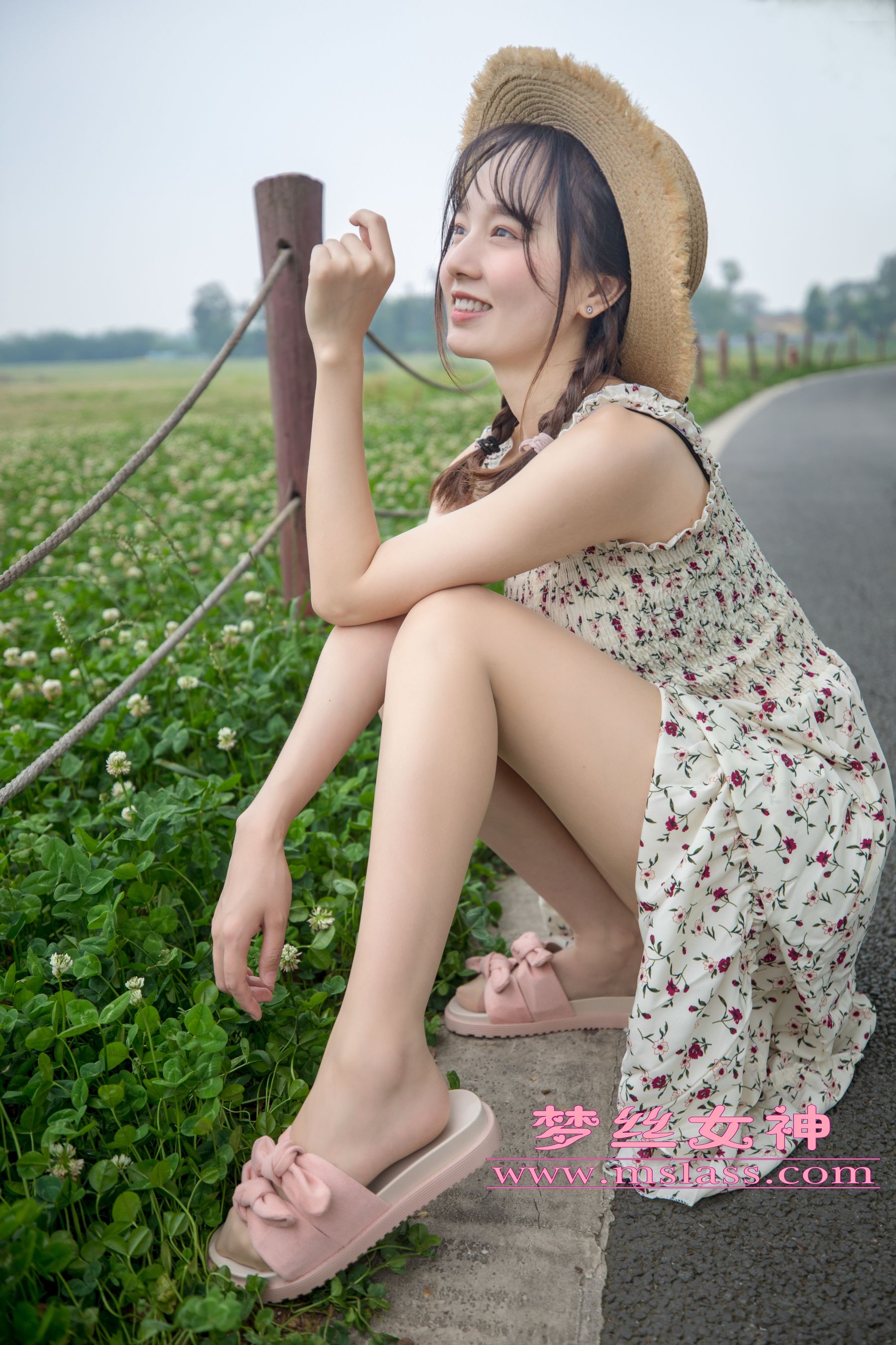 [梦丝女神MSLASS]  玥玥 田园的萌妹