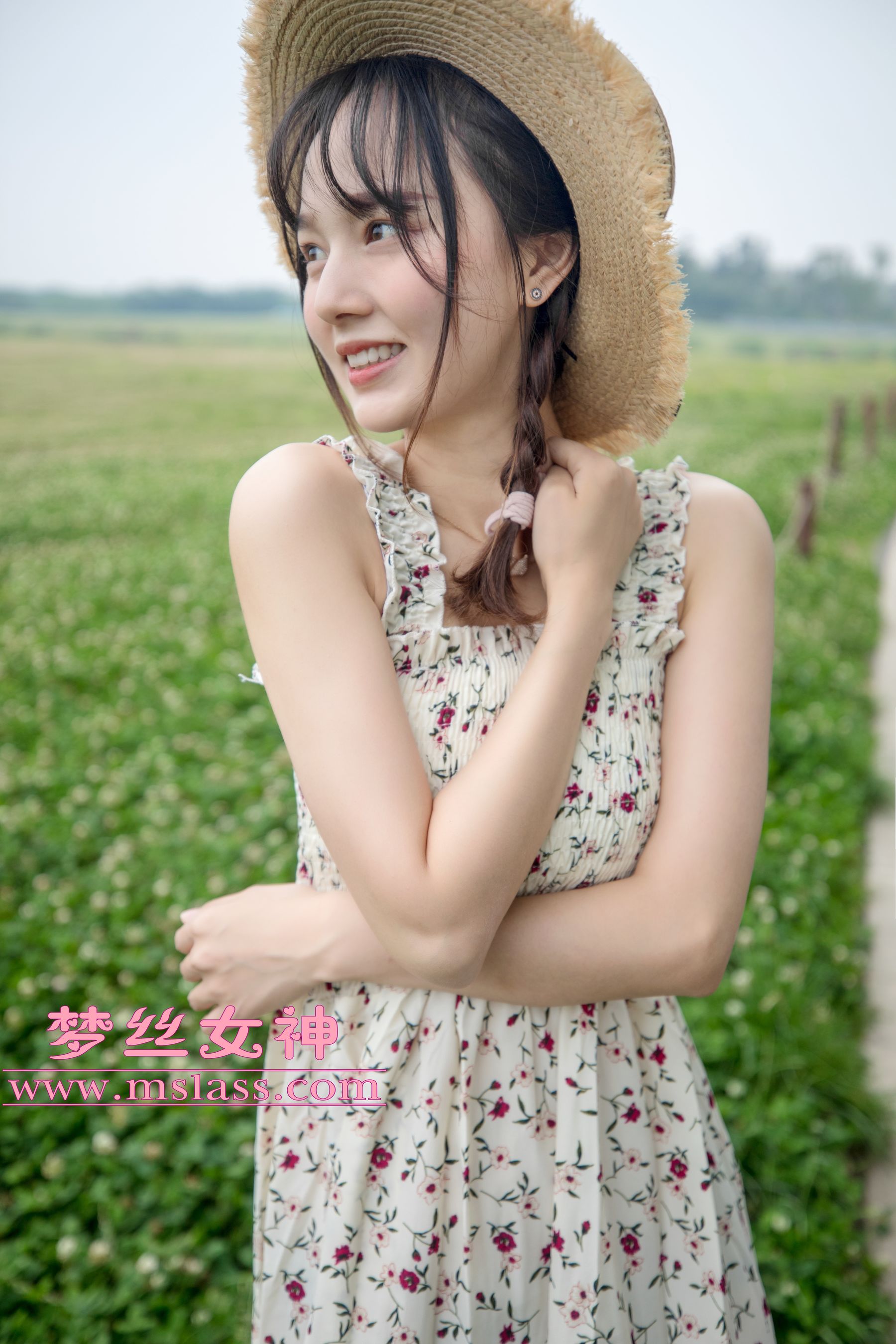[梦丝女神MSLASS]  玥玥 田园的萌妹