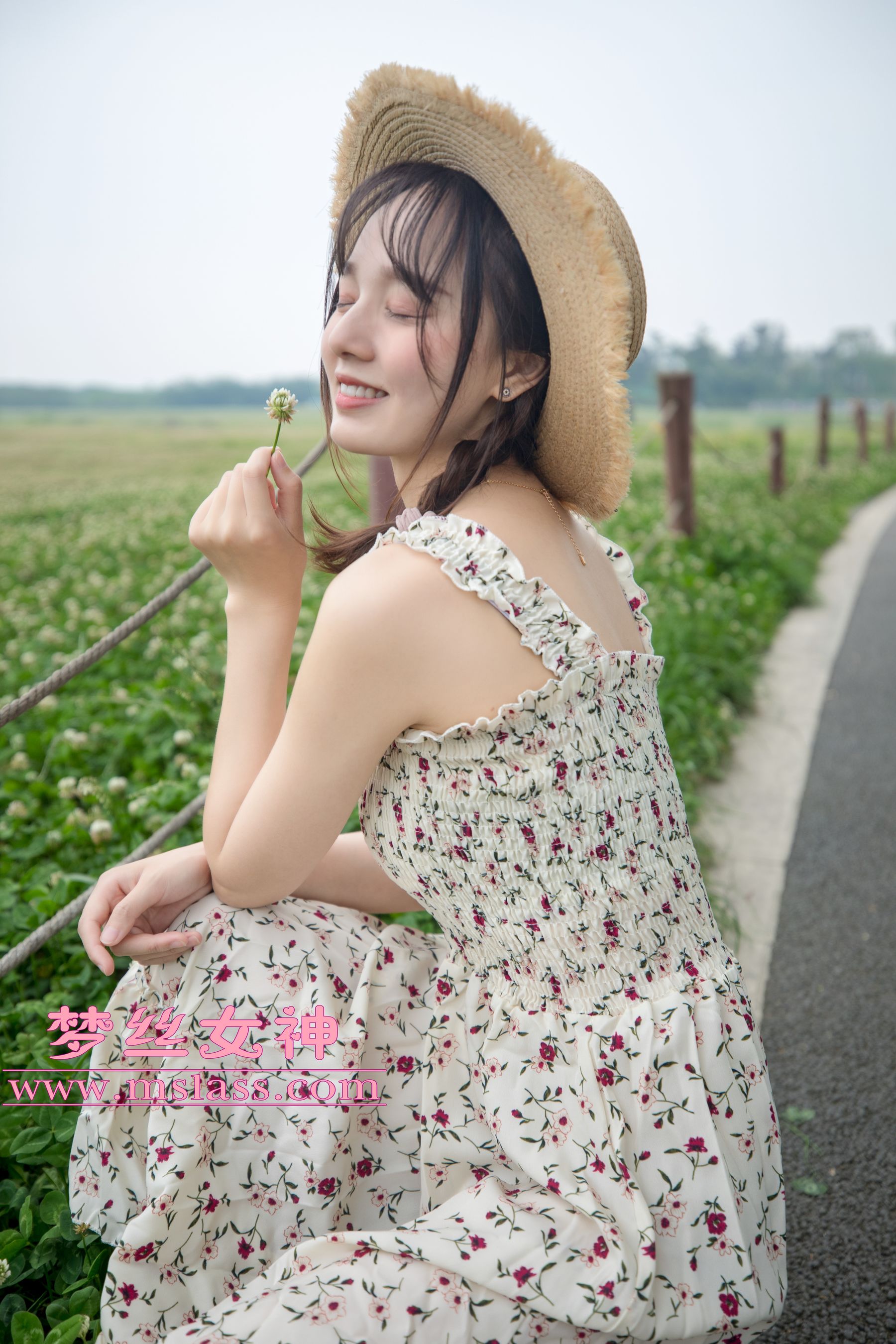 [梦丝女神MSLASS]  玥玥 田园的萌妹