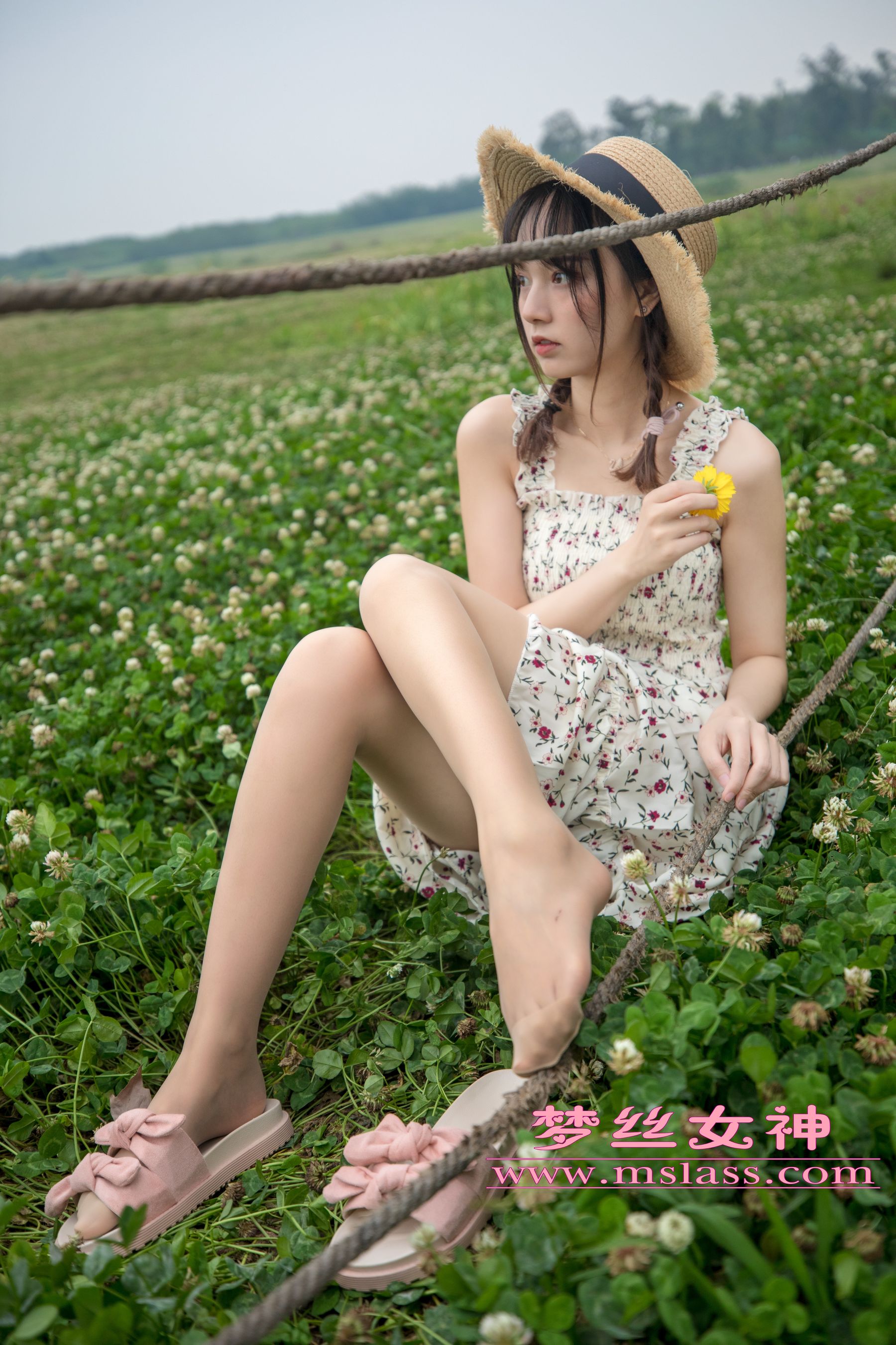 [梦丝女神MSLASS]  玥玥 田园的萌妹
